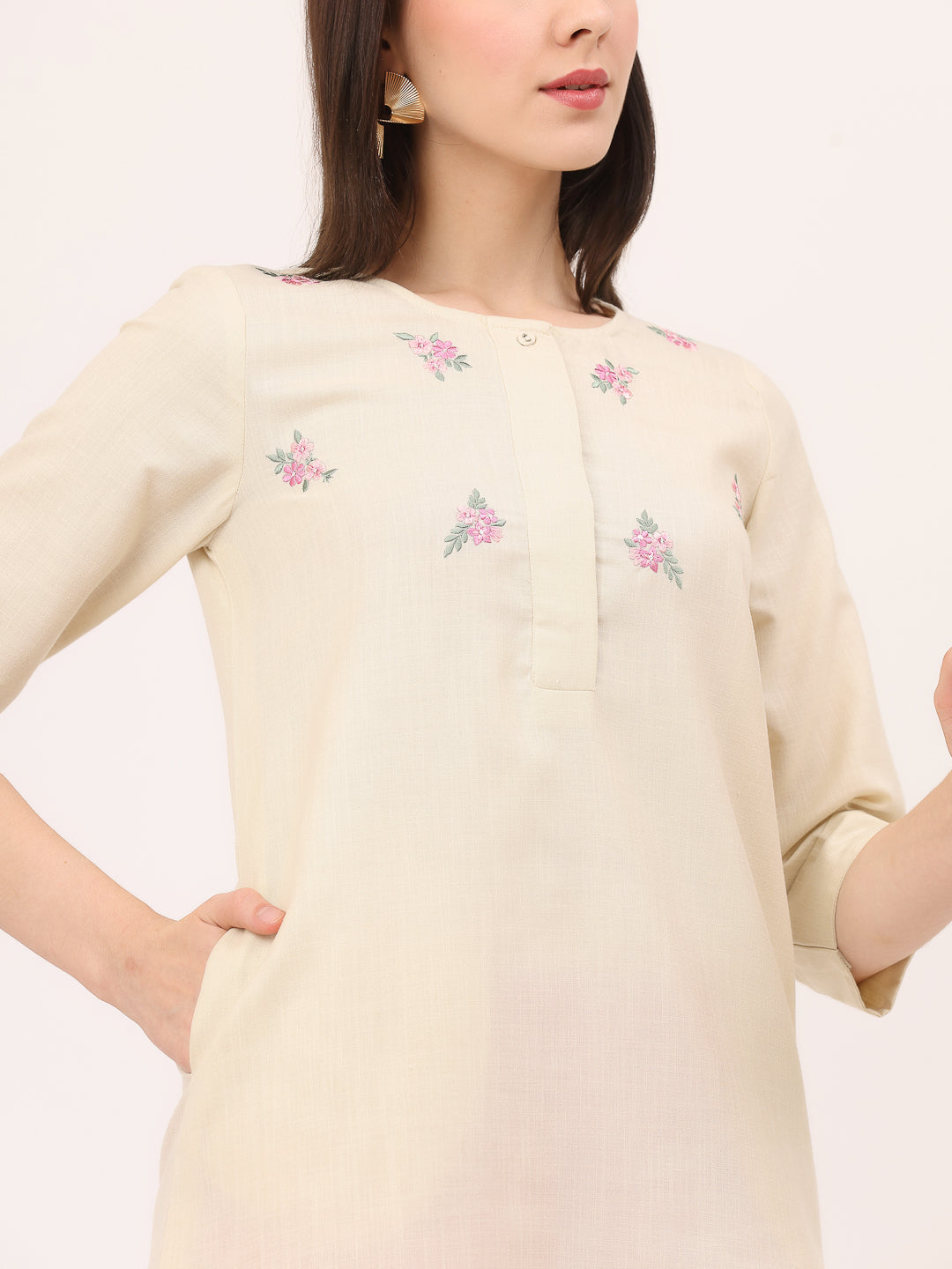 HI-LOW EMBROIDERED KURTA- Pastel Cream