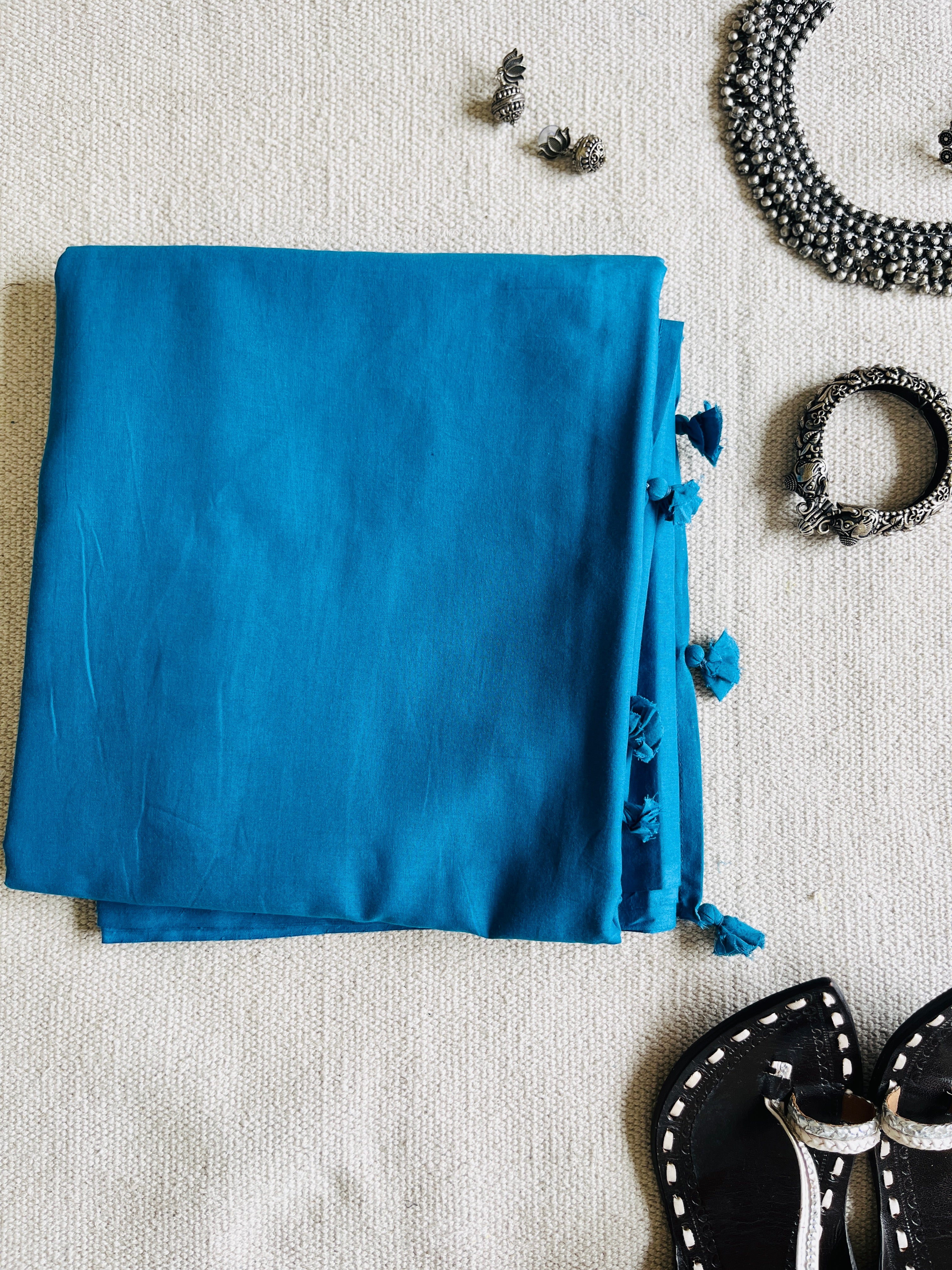 MAYURI PLAIN COTTON MULMUL/ VOILE SAREE (without blouse)