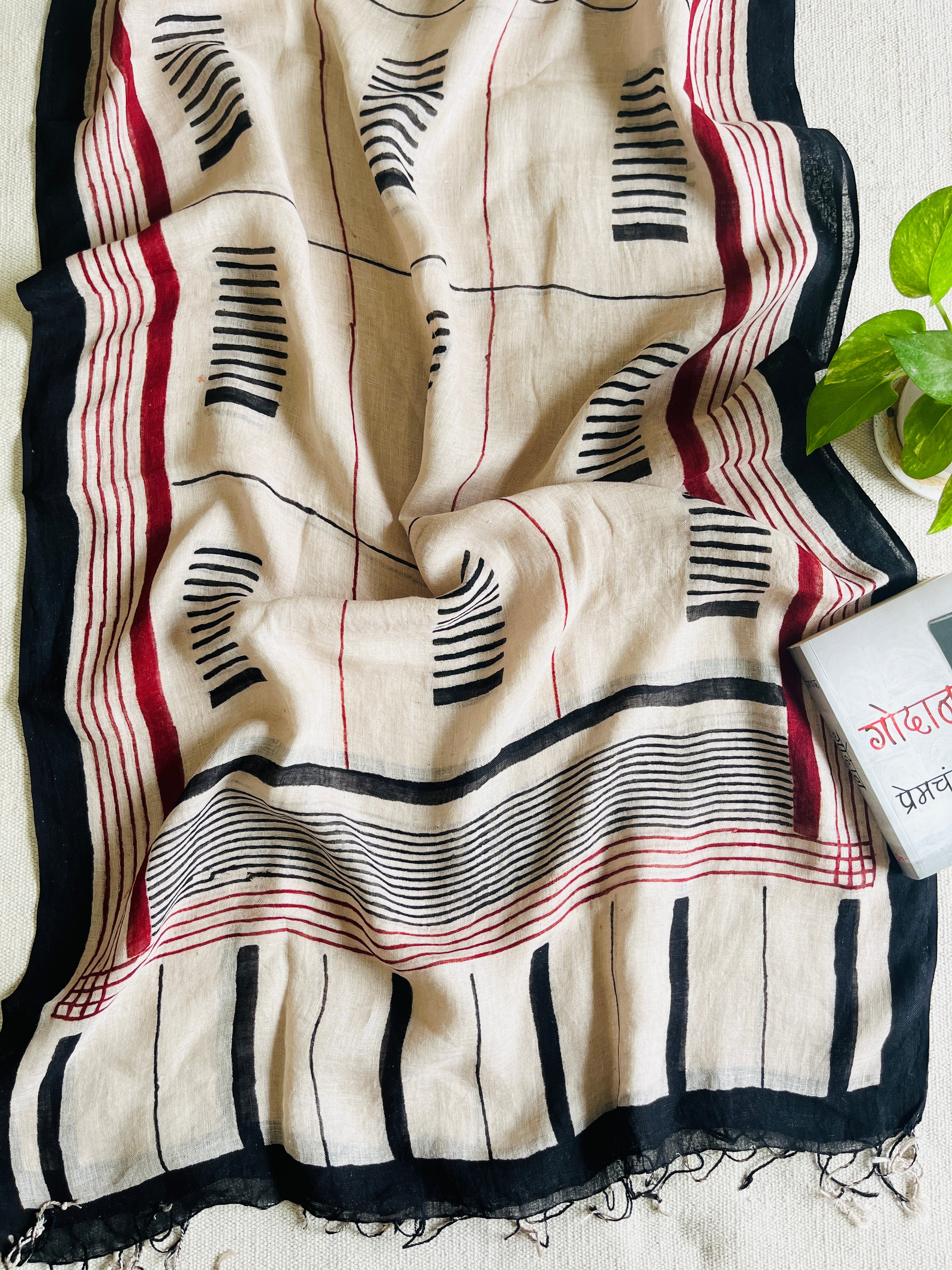 "GEOMETRIC-LINE-ART" HAND-BLOCK PRINTED LINEN DUPATTA