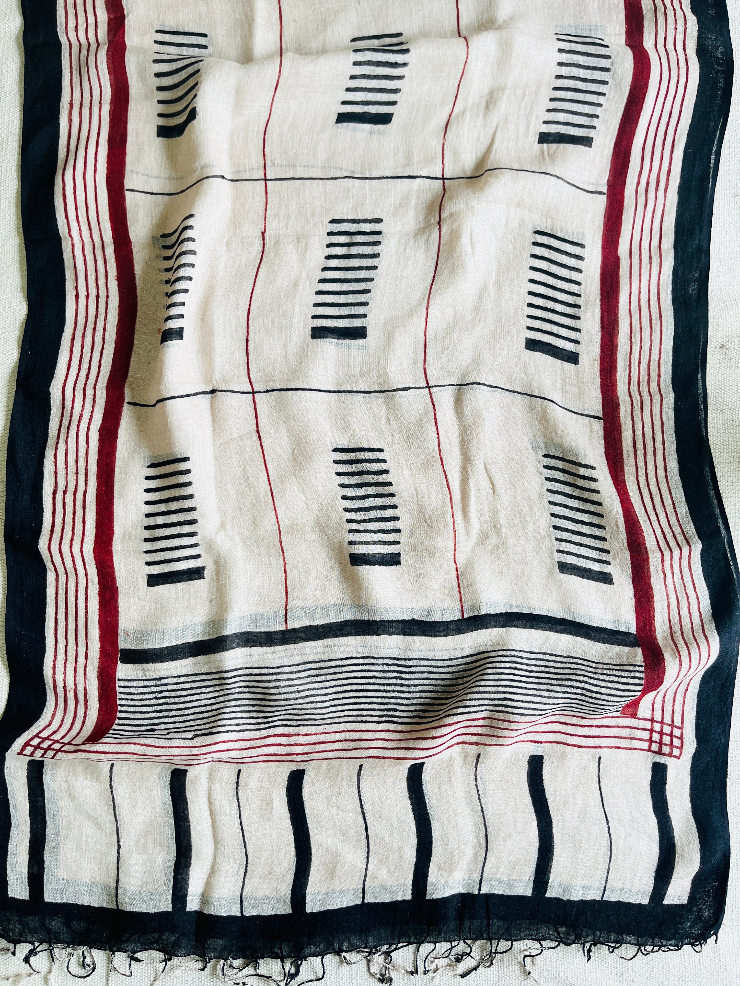 "GEOMETRIC-LINE-ART" HAND-BLOCK PRINTED LINEN DUPATTA