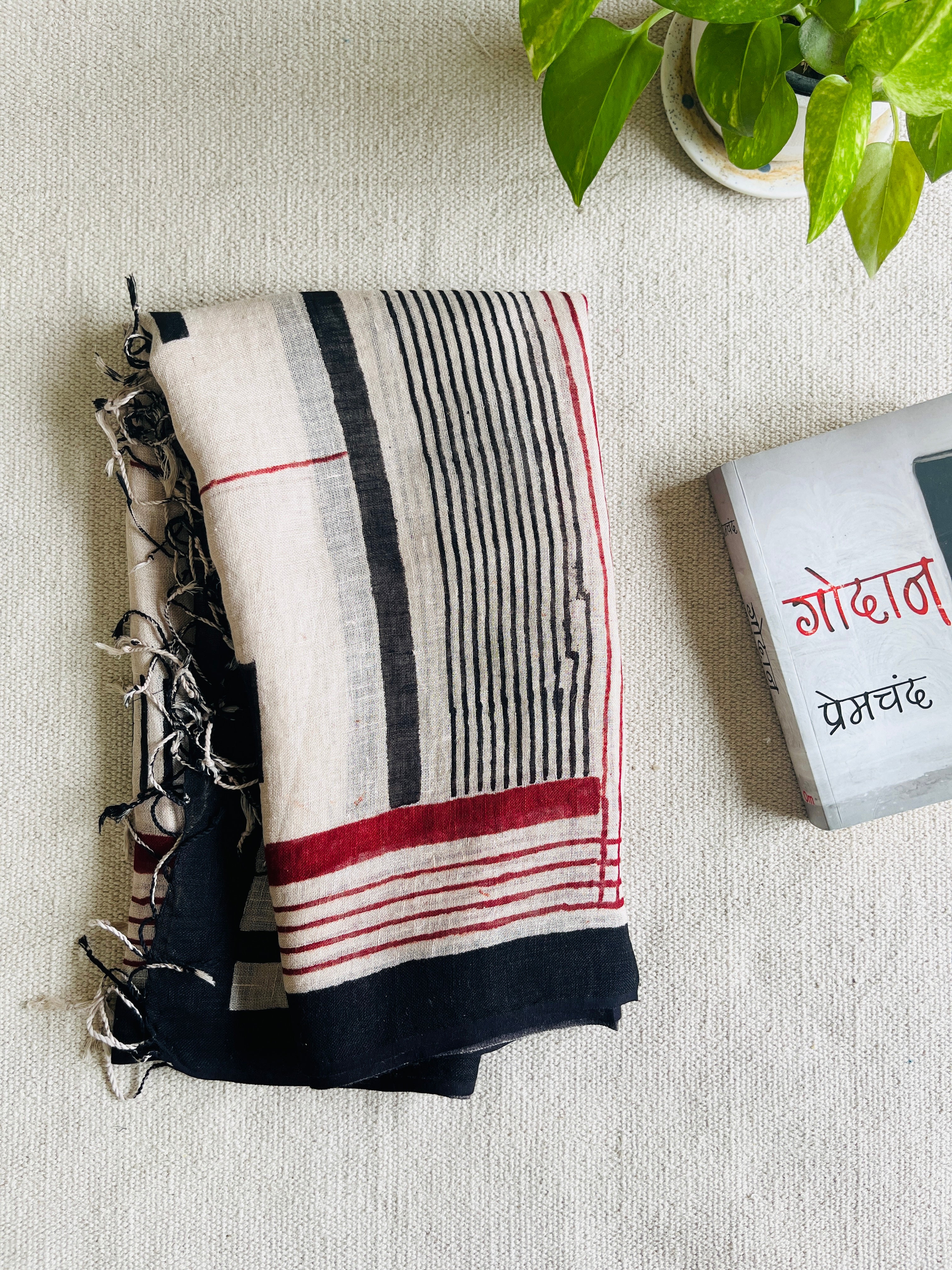 "GEOMETRIC-LINE-ART" HAND-BLOCK PRINTED LINEN DUPATTA