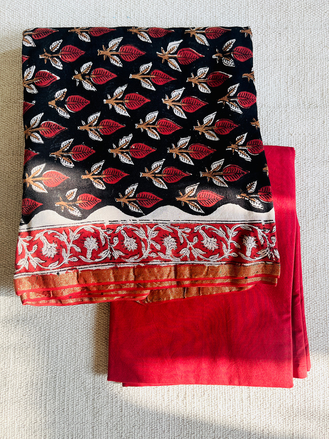 KALAMKARI LEAF PRINT CHANDERI UNSTITCHED SUIT SET- BLACK & RED