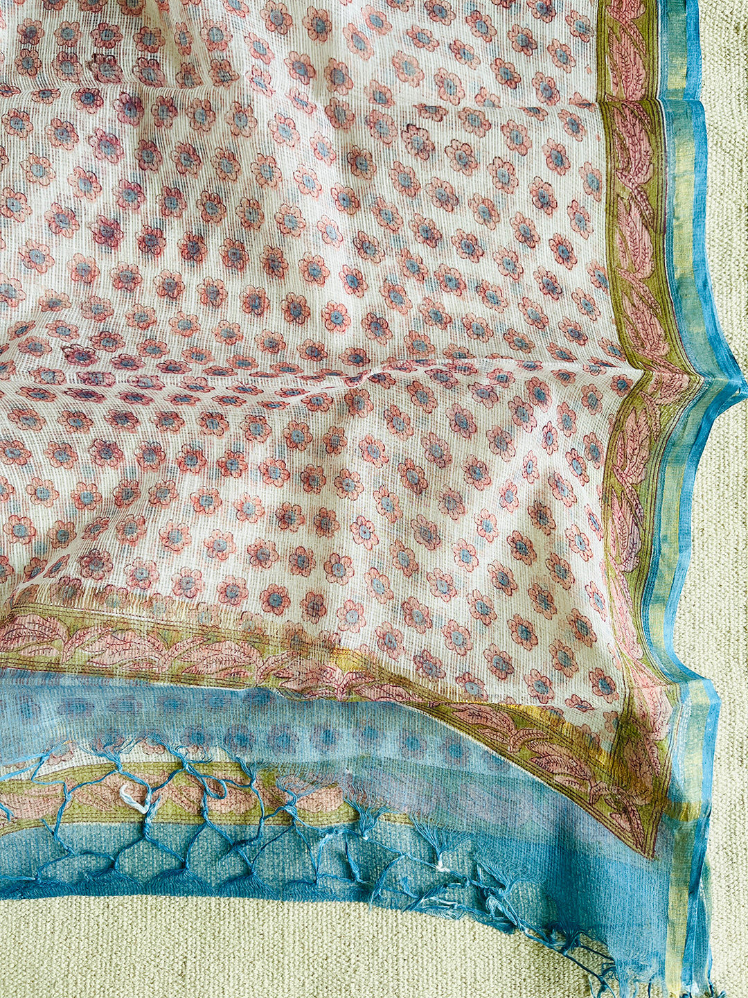 KOTA OFF WHITE DAINTY FLORAL DUPATTA