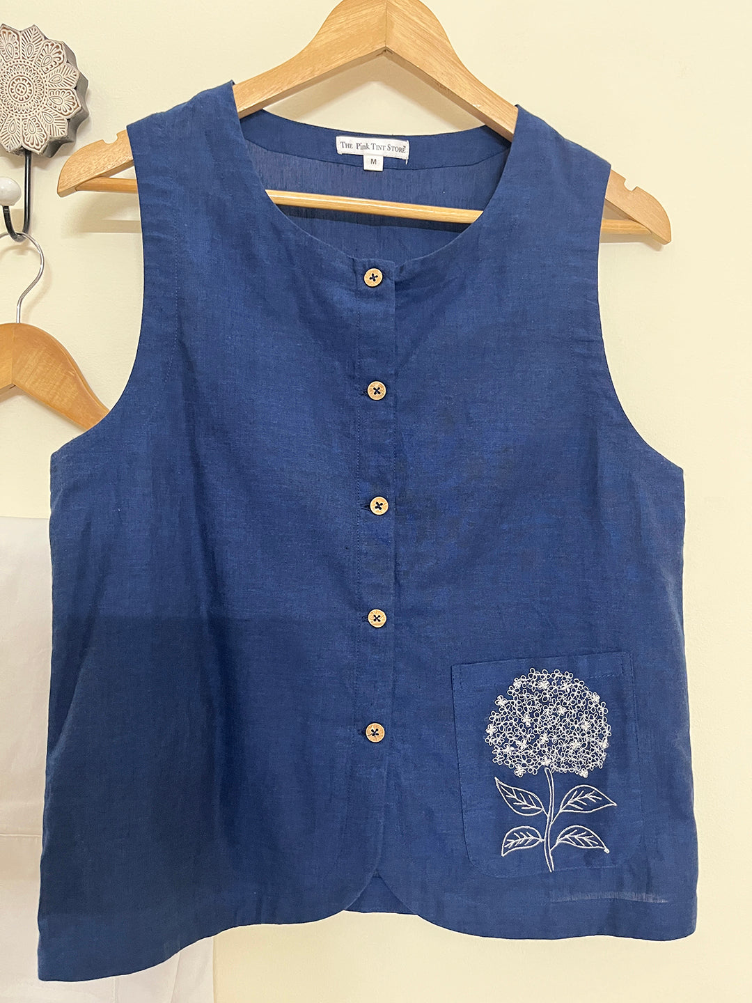 "MINIMAL CHIC" embroidered versatile waistcoat (Indigo)