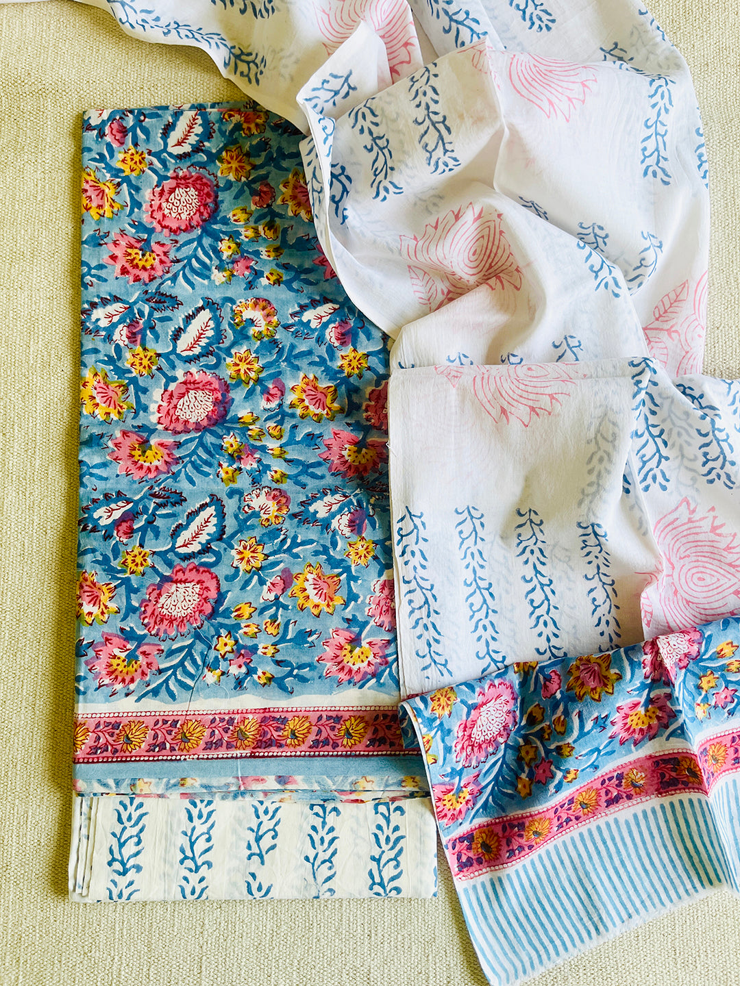 UNSTITCHED COTTON SUIT ALLOVER FLORAL JAAL BLUE