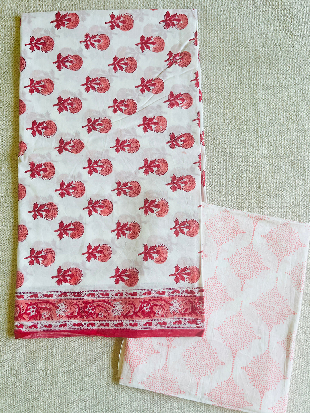 UNSTITCHED COTTON SUIT OFF-WHITE & RED MUGHAL FLOWERS