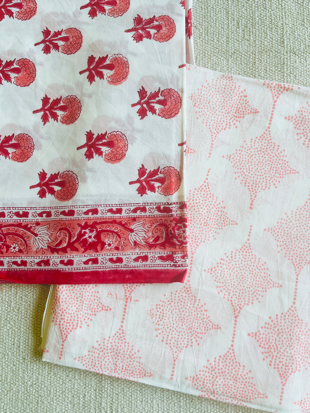 UNSTITCHED COTTON SUIT OFF-WHITE & RED MUGHAL FLOWERS