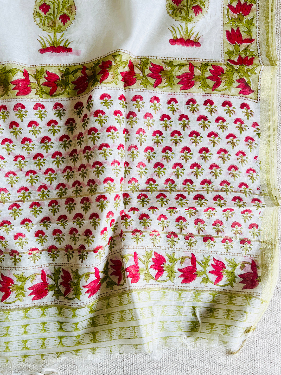 CHANDERI MUGHAL PRINT OFF-WHITE RED DUPATTA