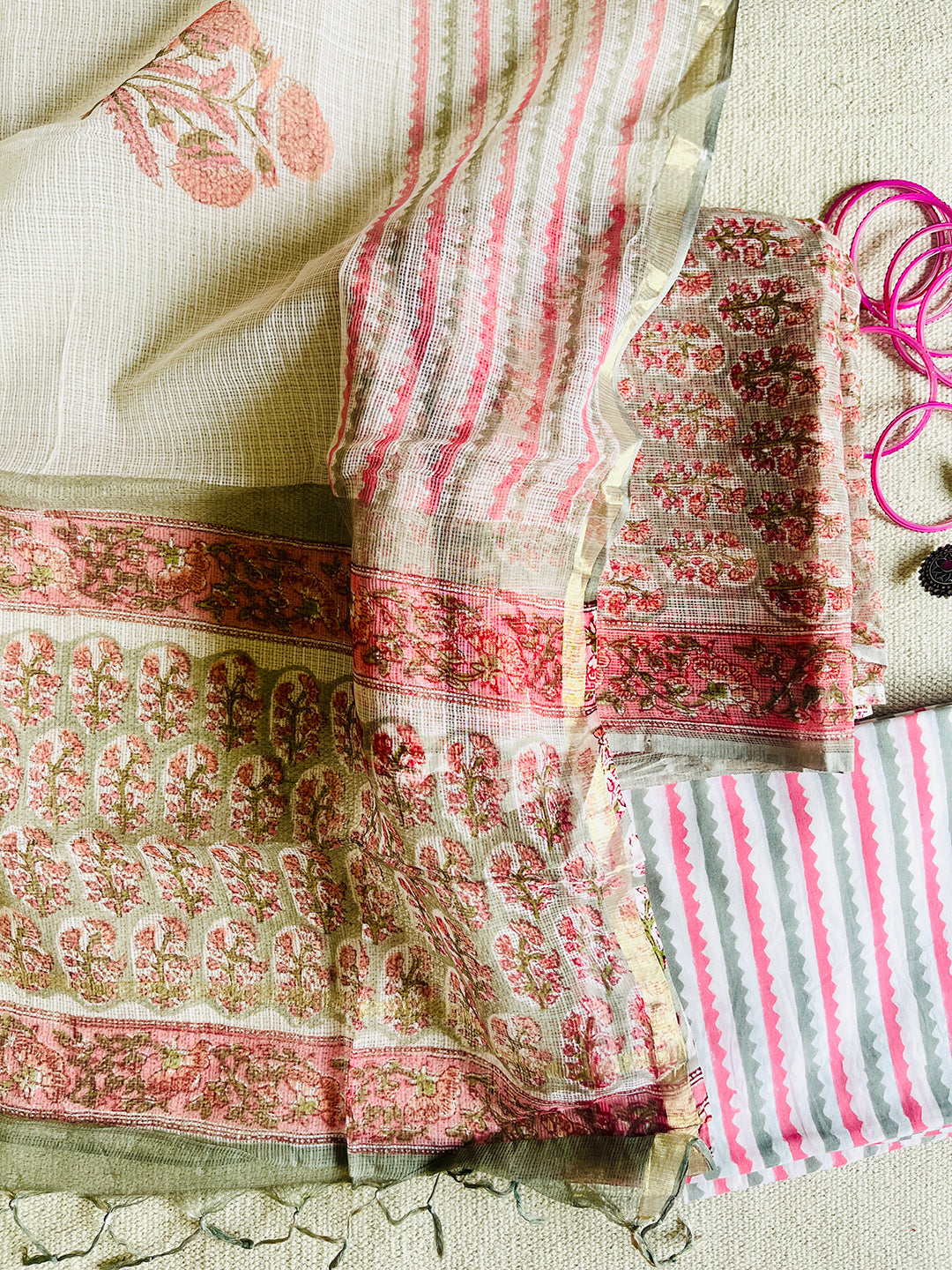 FLORAL BOOTIES KOTA DORIA UNSTITCHED SUIT- ASH GRAY