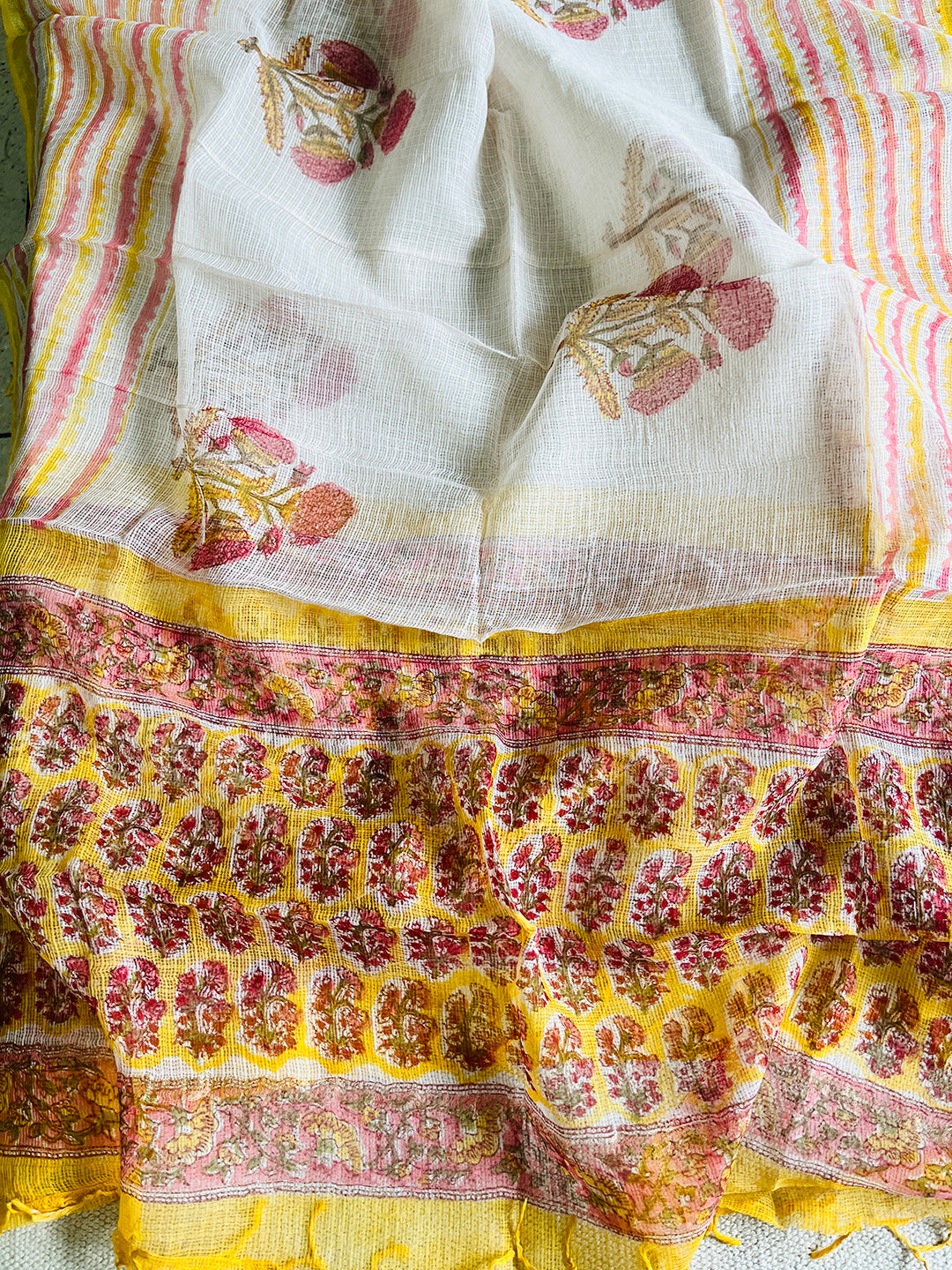 FLORAL BOOTIES KOTA DORIA UNSTITCHED SUIT- SUNSHINE