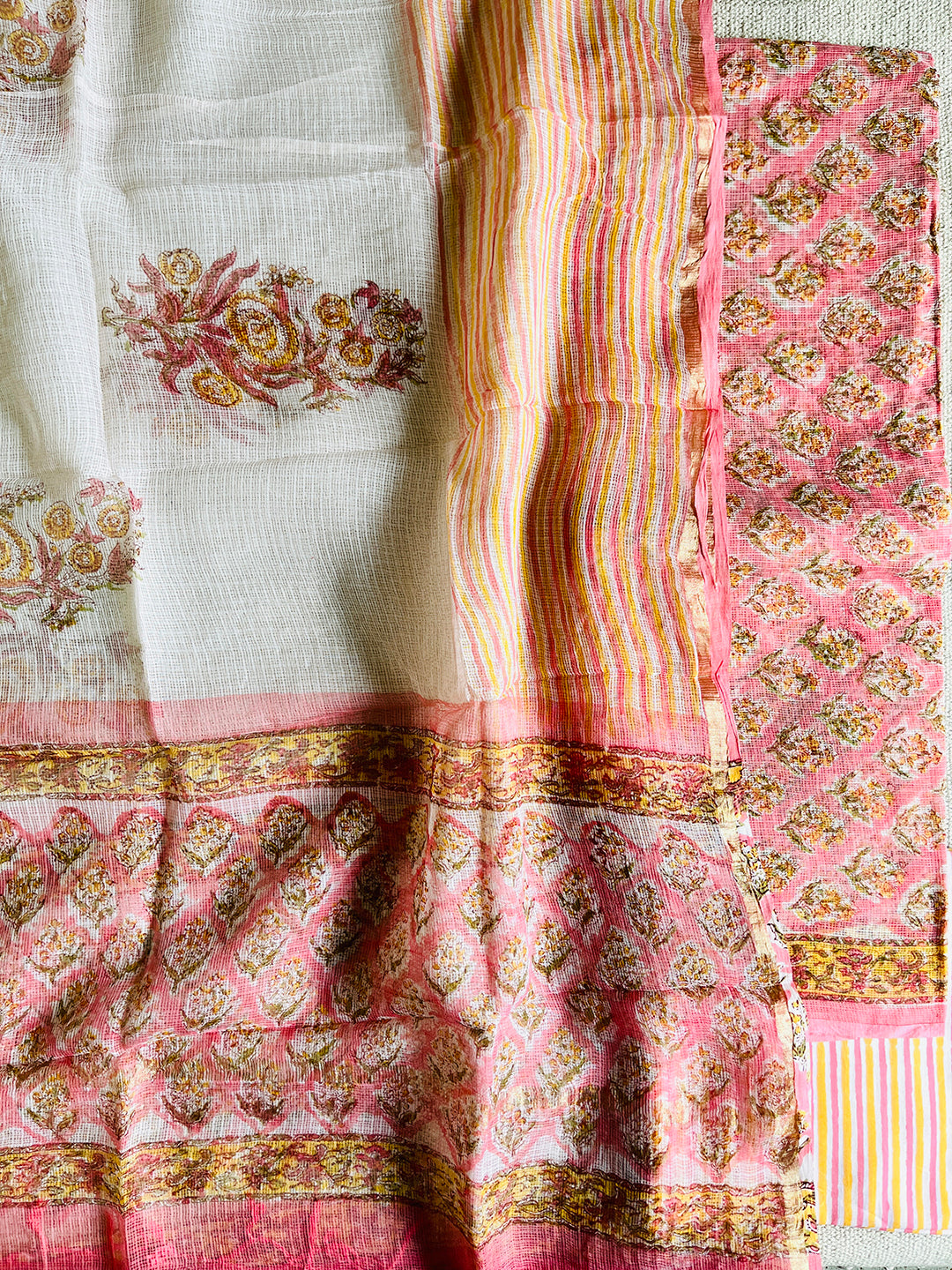 ALLOVER BOOTI KOTA DORIA UNSTITCHED SUIT- BLUSH