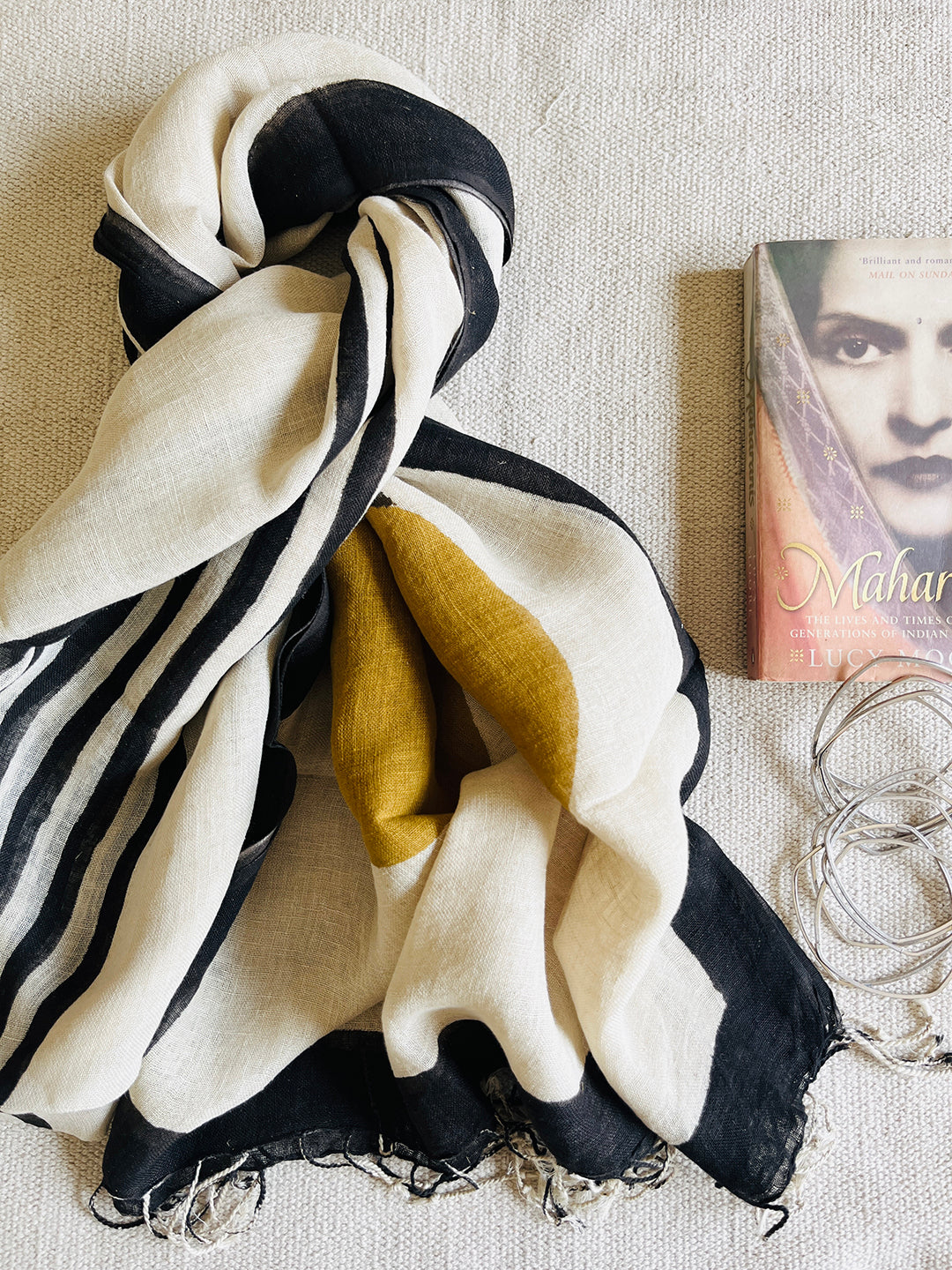 "THERE SHE GLOWS AGAIN" LINEN DUPATTA