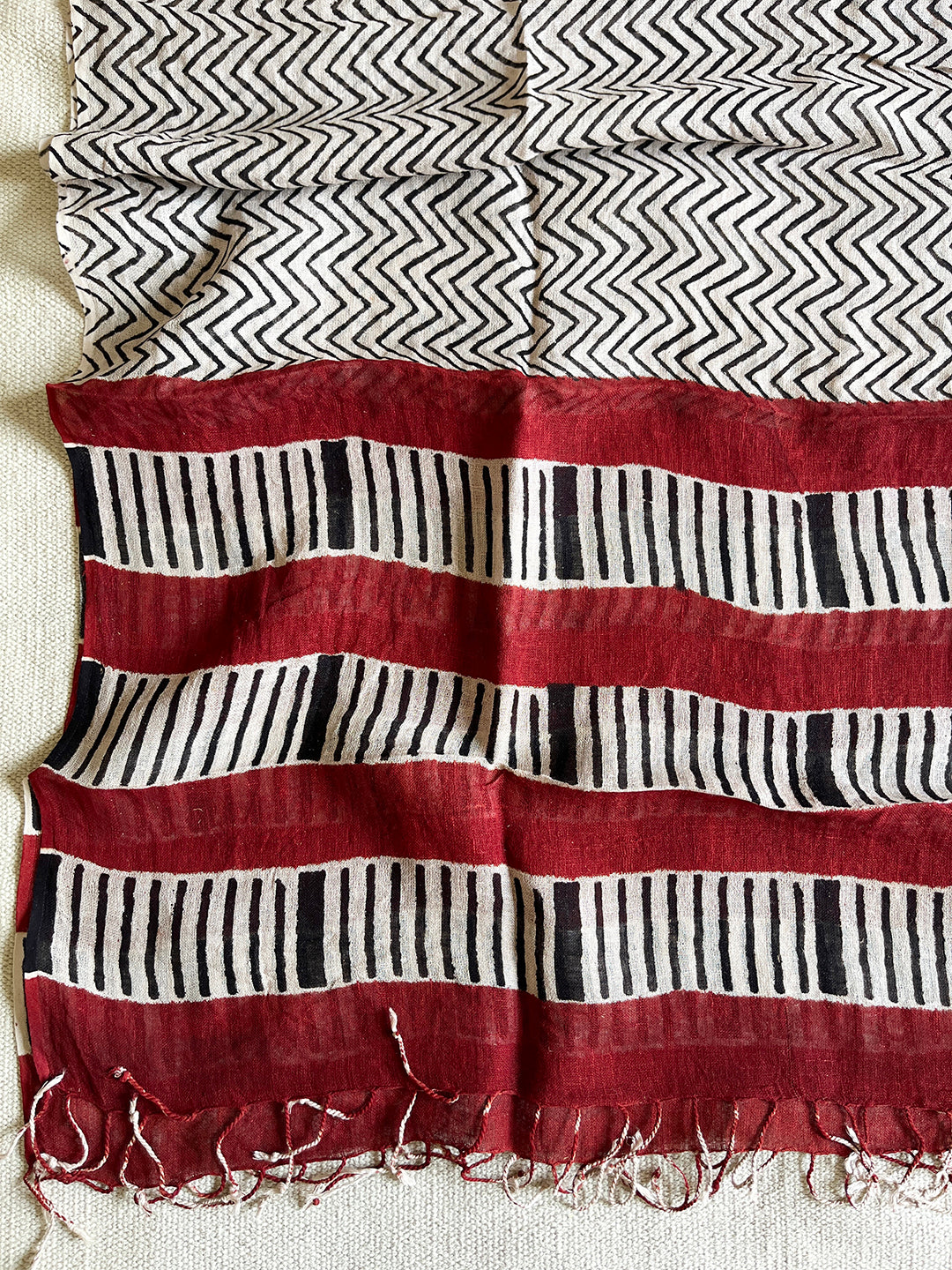 "OH, HOW I LOVE BEING A WOMAN" LINEN DUPATTA