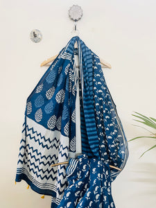 INDIGO PRINT-MIX MULMUL SAREE WITH TASSELS