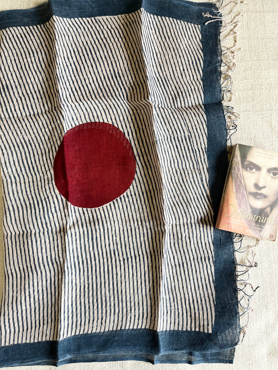 "FIERCELY FEMININE" STATEMENT LINEN DUPATTA