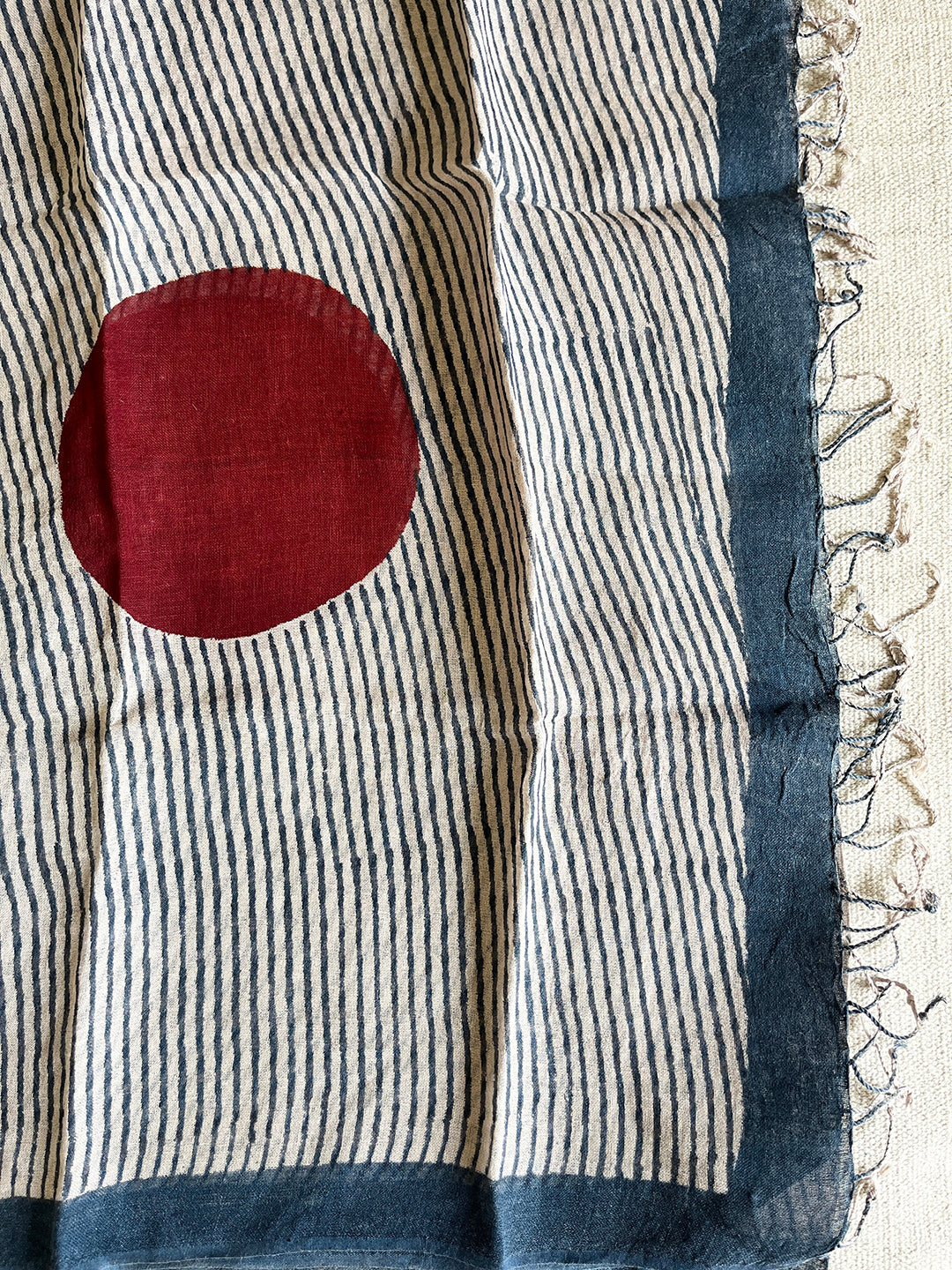 "FIERCELY FEMININE" STATEMENT LINEN DUPATTA
