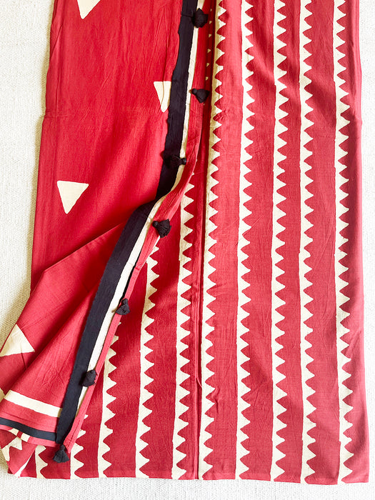 "THE LOVE TRIANGLE" RED MULMUL HAND-BLOCK PRINTED SAREE