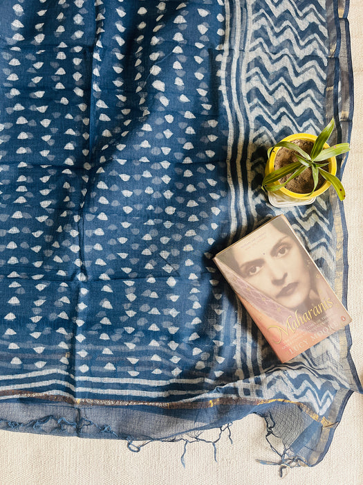 "AN INDIGO SUMMER" ALLOVER TRIANGLES KOTA DORIA DUPATTA