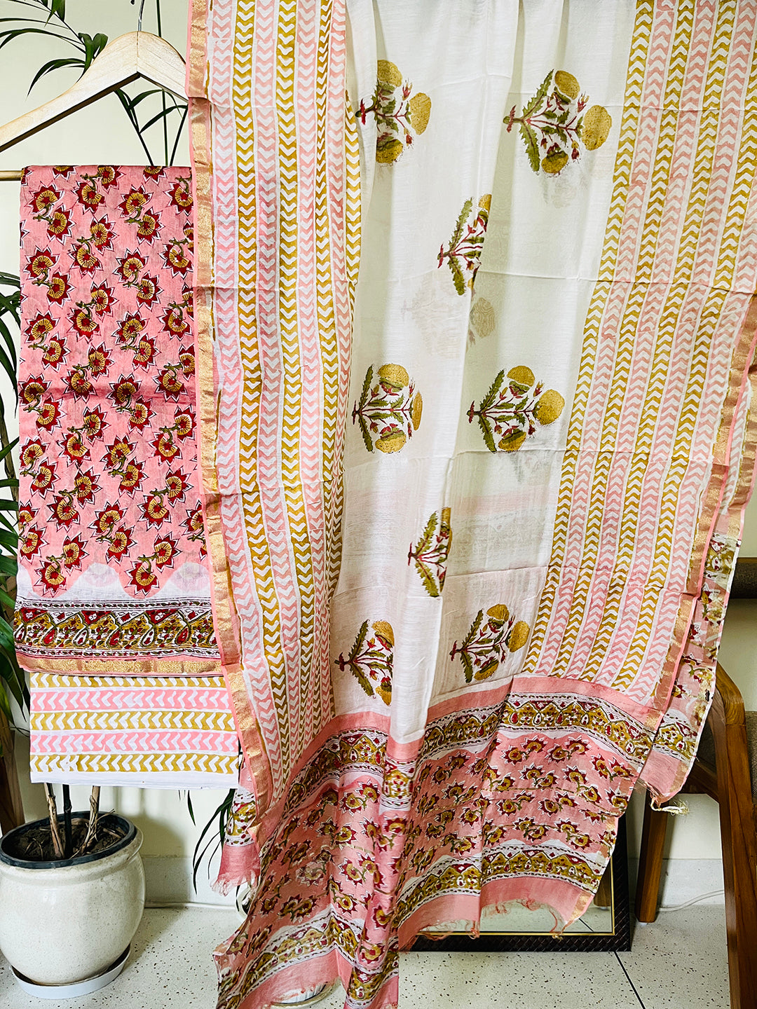 BLOCK PRINTED FLORAL BOOTIES CHANDERI UNSTITCHED SUIT- BLUSH PINK