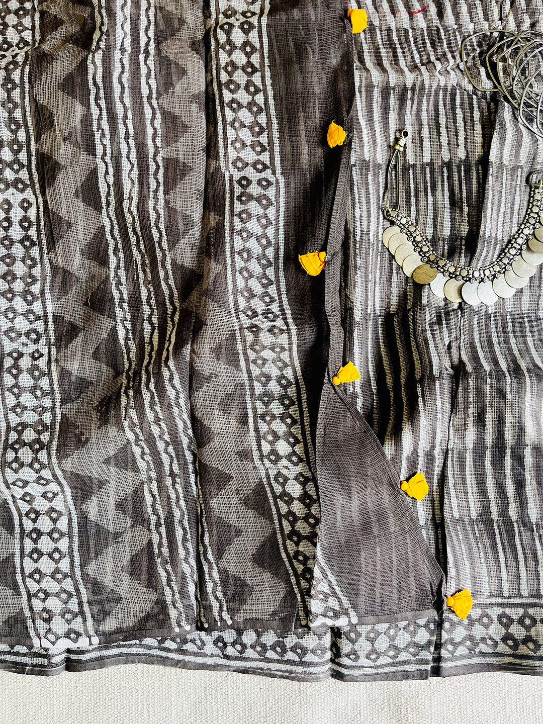 "CHASE THE WAVES" CHARCOAL KOTA DORIA SAREE