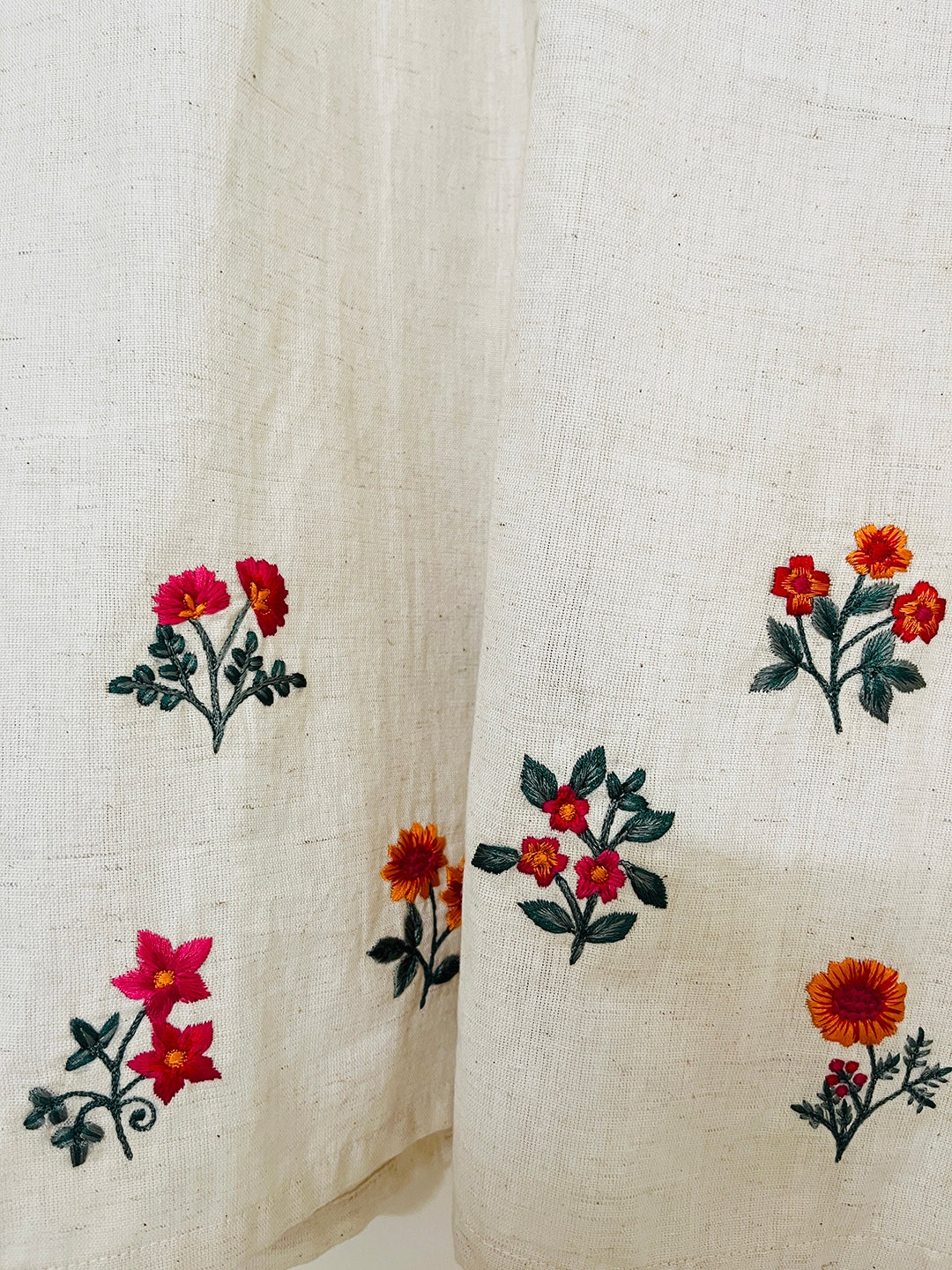 EXCLUSIVE HAND-PAINTED & EMBROIDERED FLORAL "MUST HAVE SUMMER OUTFIT"