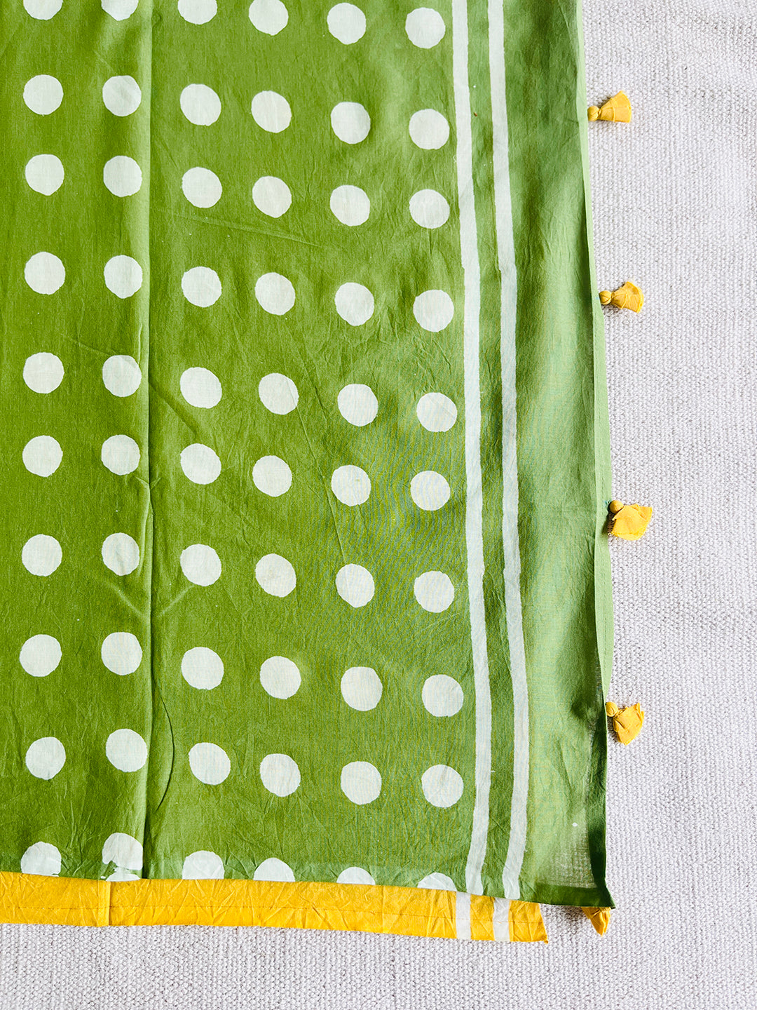"POLKA-PLAY"  FRESH GREEN MULMUL SAREE