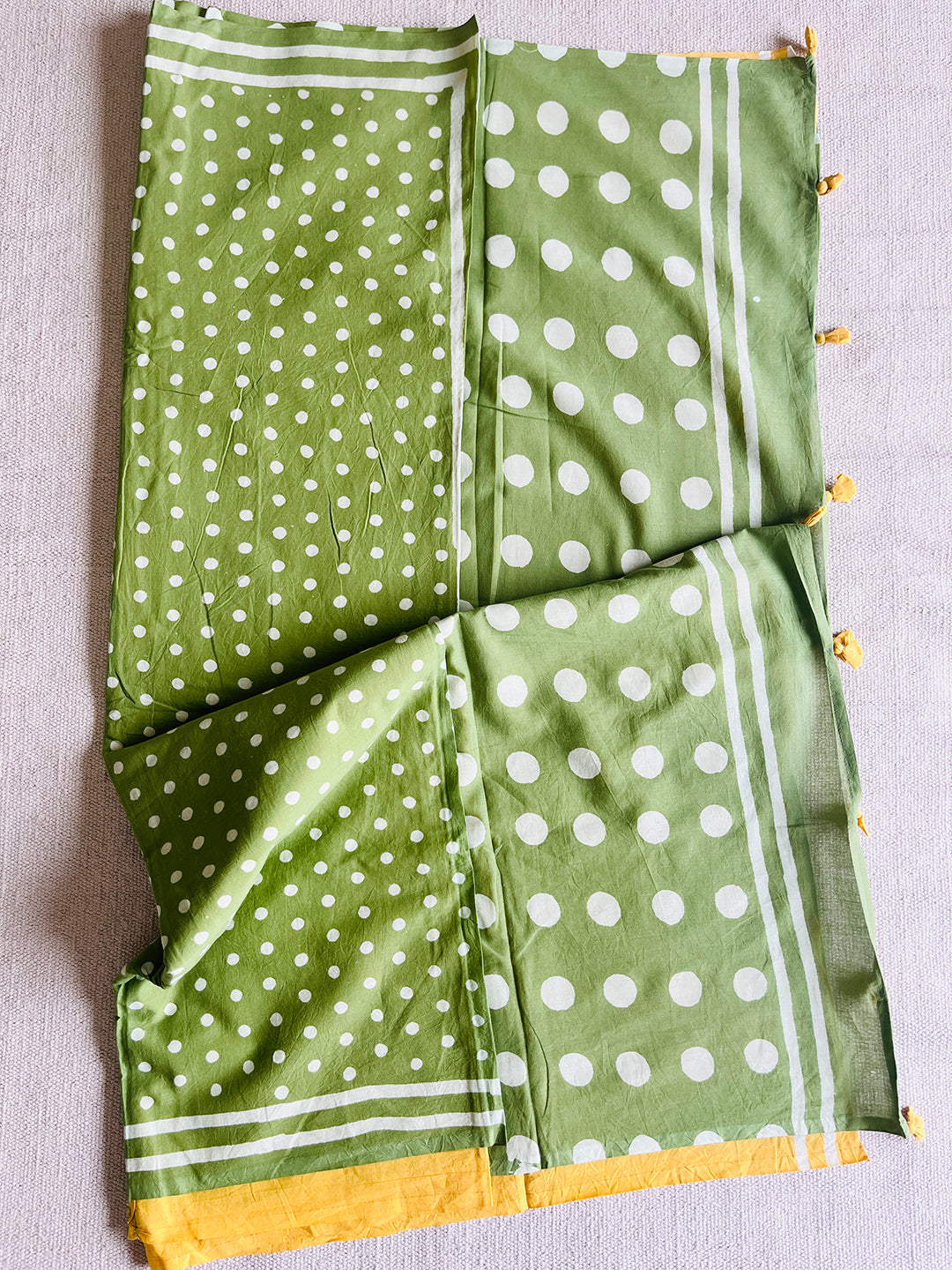 "POLKA-PLAY"  FRESH GREEN MULMUL SAREE