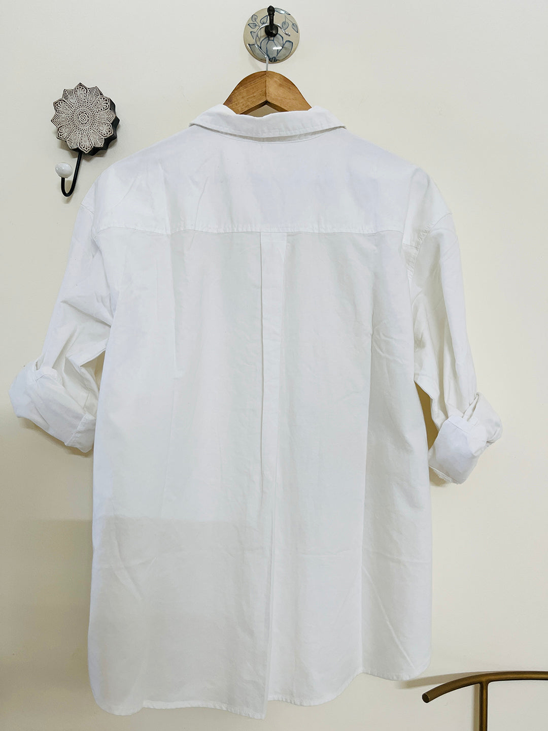 EXCLUSIVE- "PICHWAI COWS" HAND PAINTED SHIRT