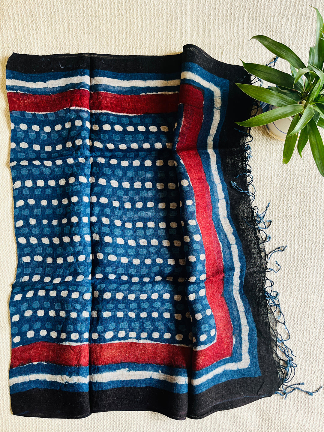 "INDIGO LOVE" LINEN DUPATTA