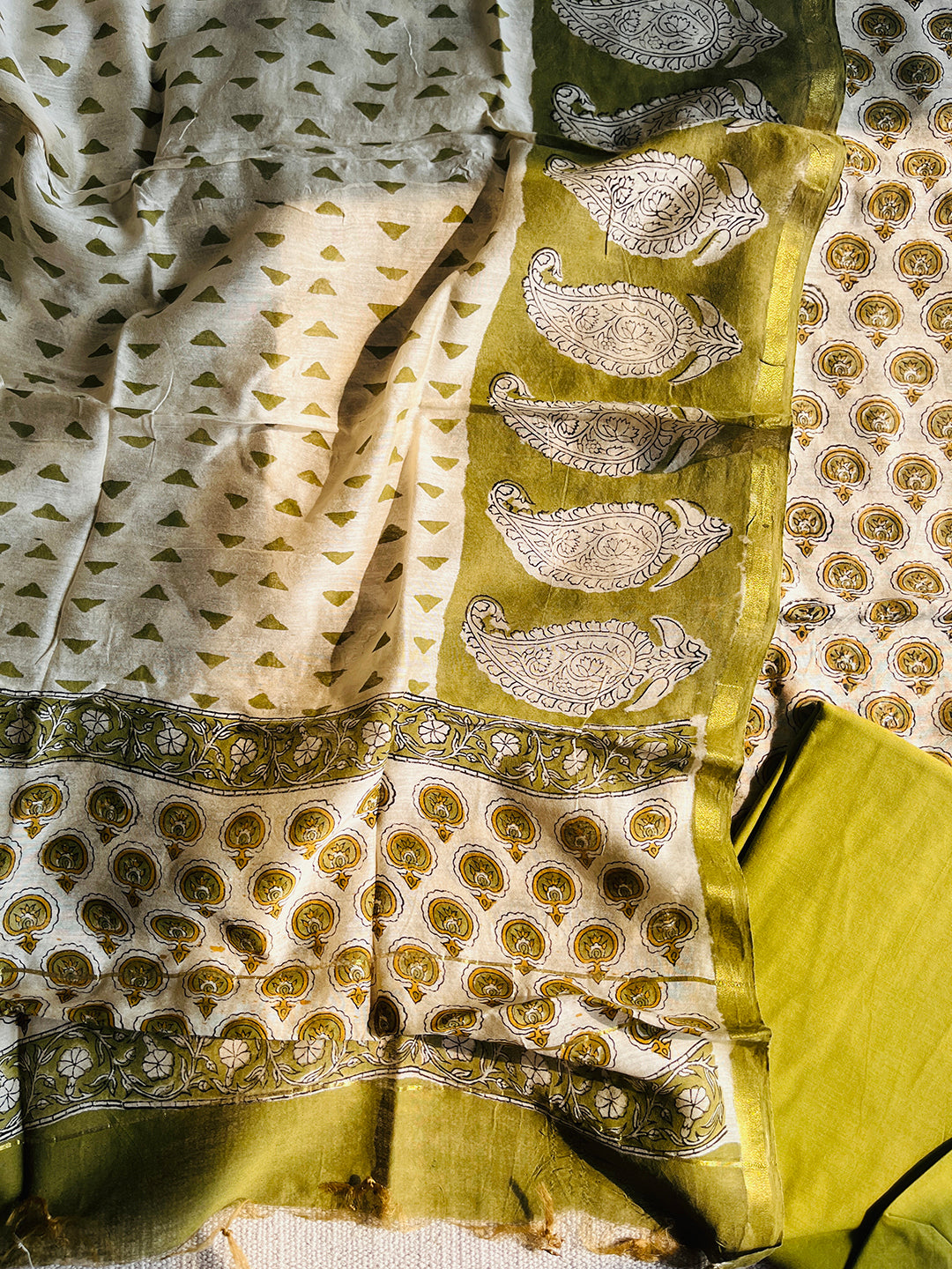 KALAMKARI ALLOVER BOOTIES CHANDERI UNSTITCHED SUIT SET- MEHENDI