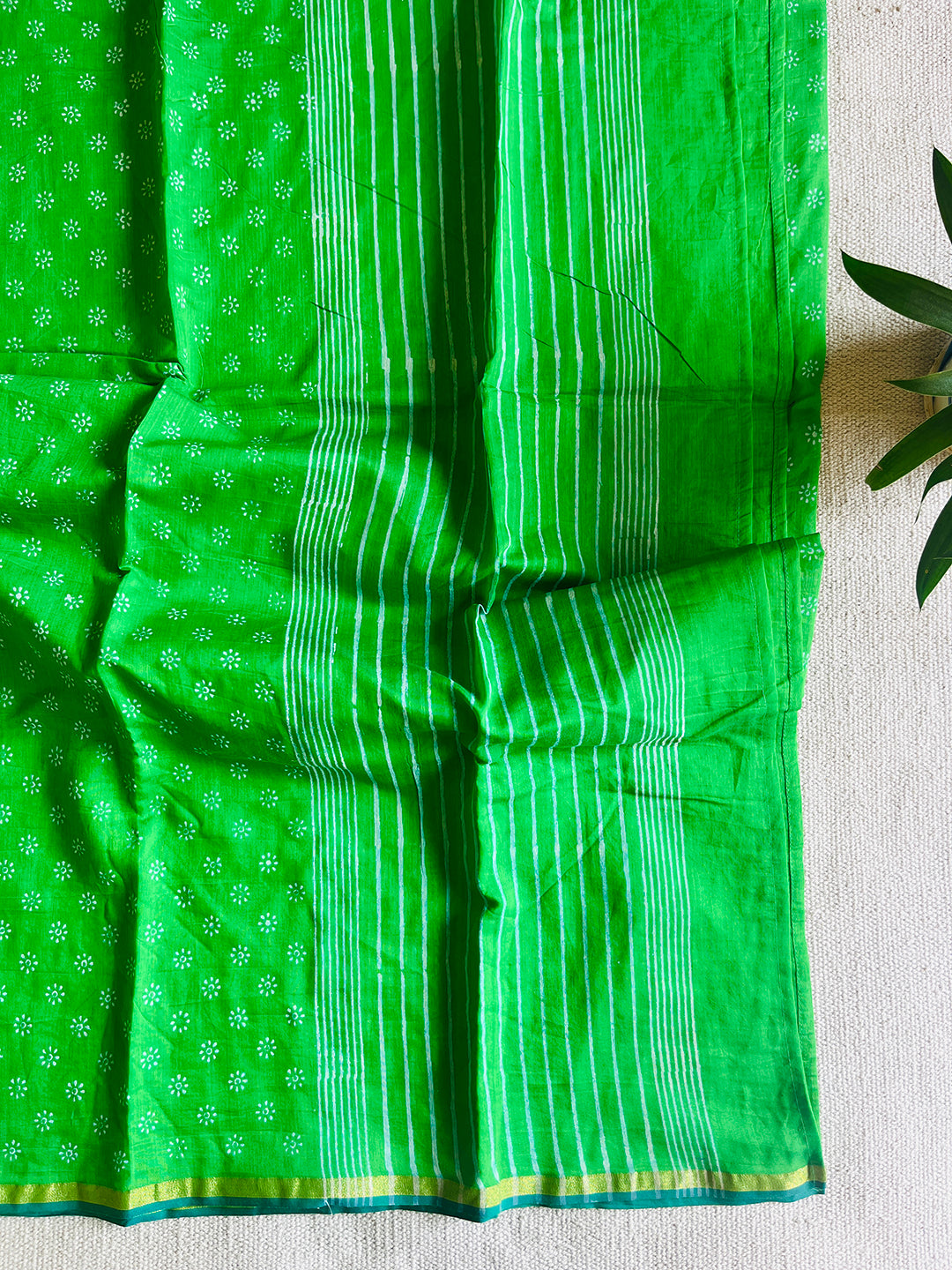 CHANDERI BRIGHT-GREEN HAND BLOCK PRINTED DUPATTA