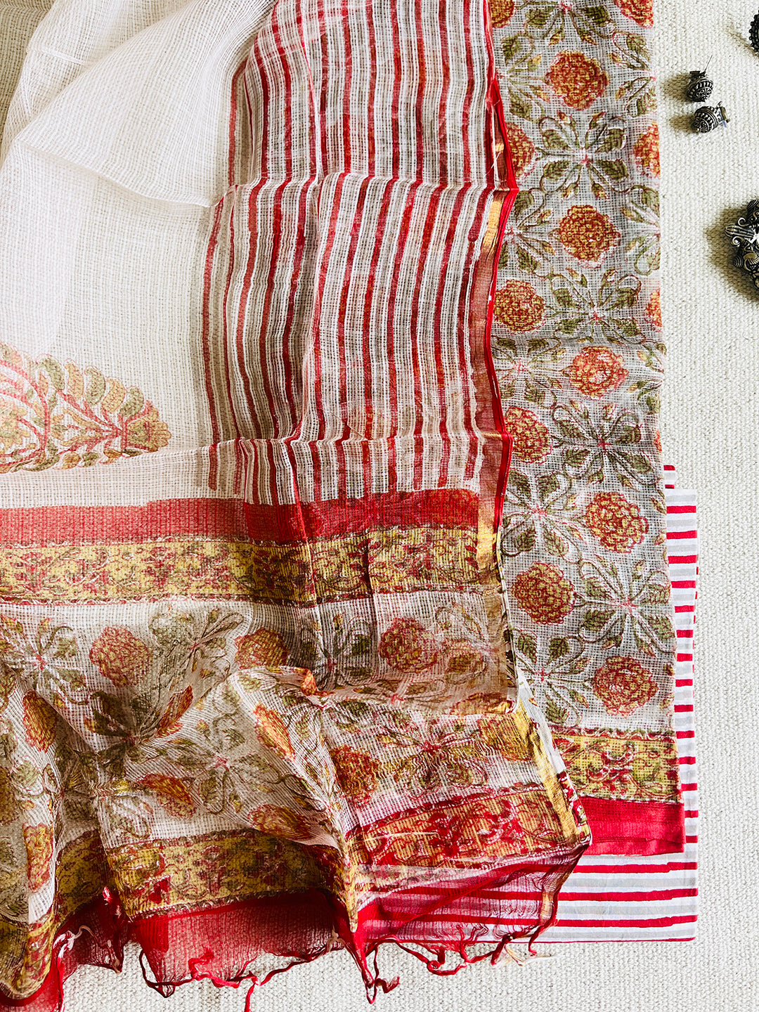 "FLORAL INLAY" GRAY KOTA DORIA UNSTITCHED SUIT