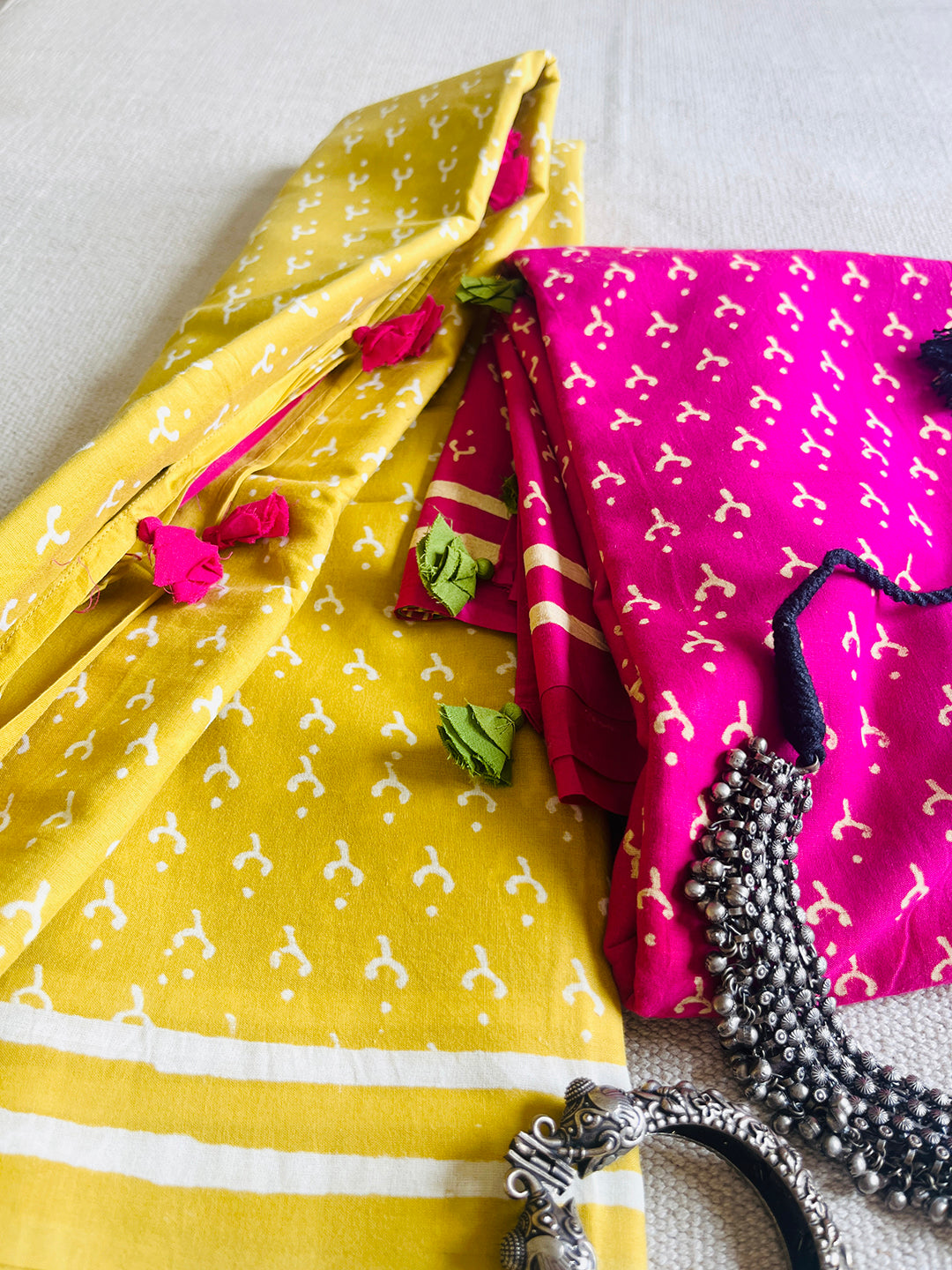 "THE MAGIC IS IN YOU"-BLOCK PRINTED COTTON MULMUL SAREE (YELLOW)
