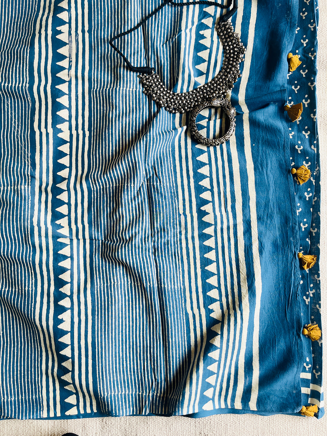 "THE MAGIC IS IN YOU"-BLOCK PRINTED COTTON MULMUL SAREE (BLUE)