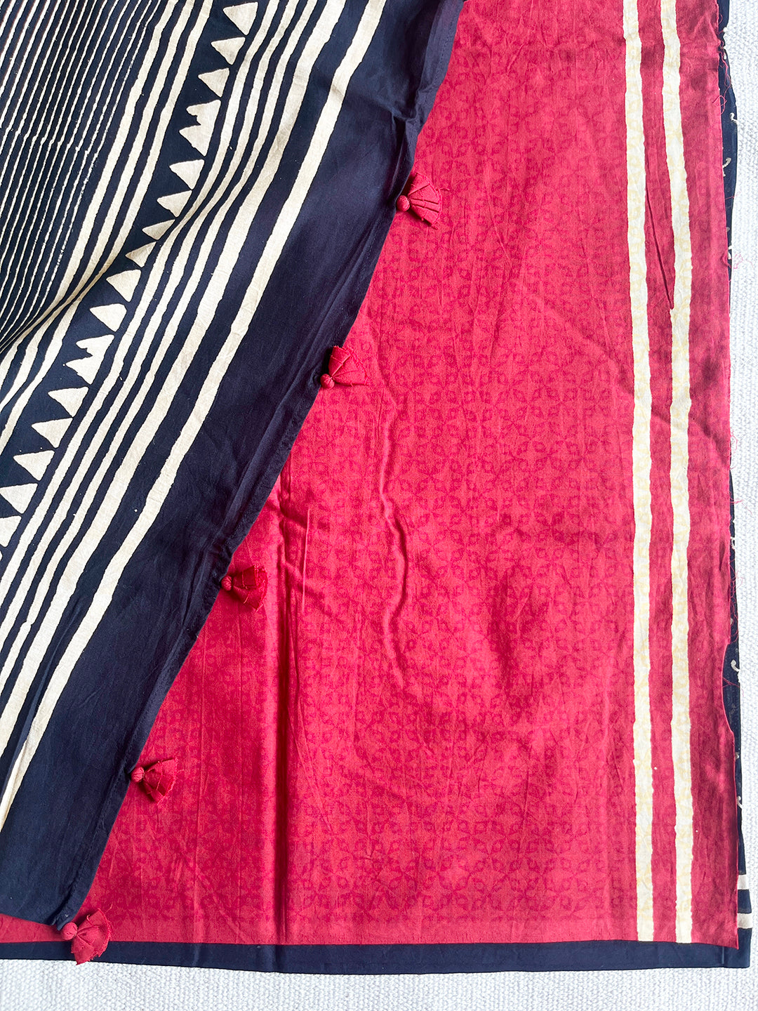 "THE MAGIC IS IN YOU"-BLOCK PRINTED COTTON MULMUL SAREE (BLACK)