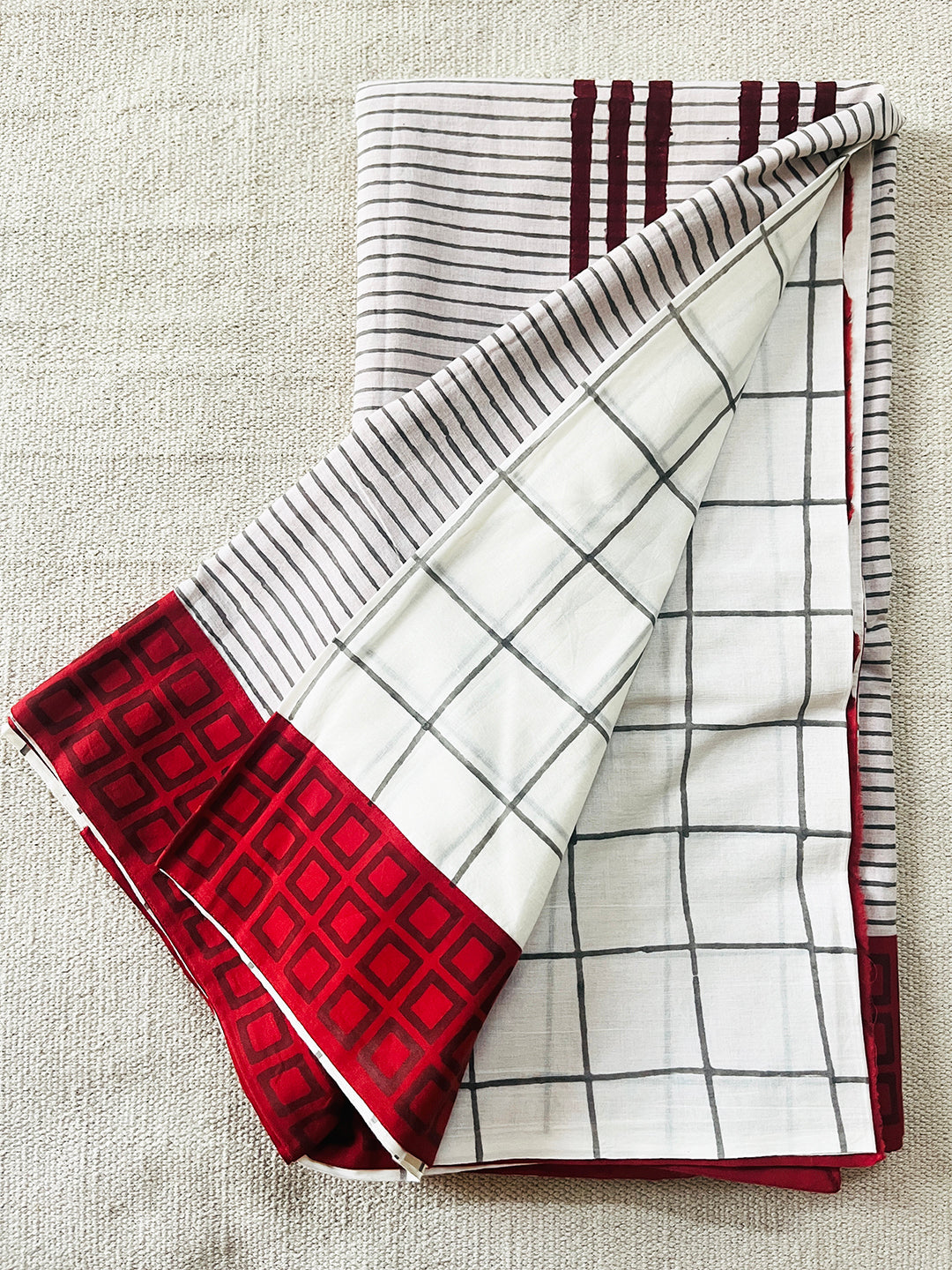 "MONOCHROMES WITH A TWIST" MULMUL HAND BLOCK PRINTED SAREE