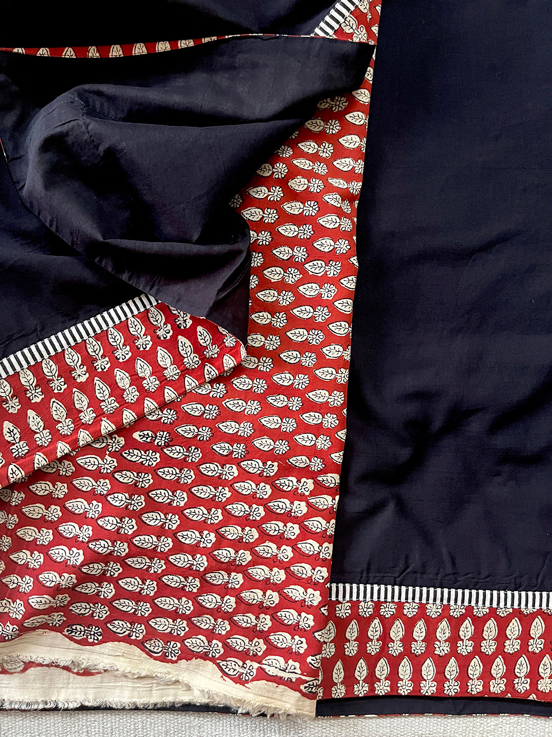 MULMUL APPLIQUE BORDER SAREE- JET BLACK