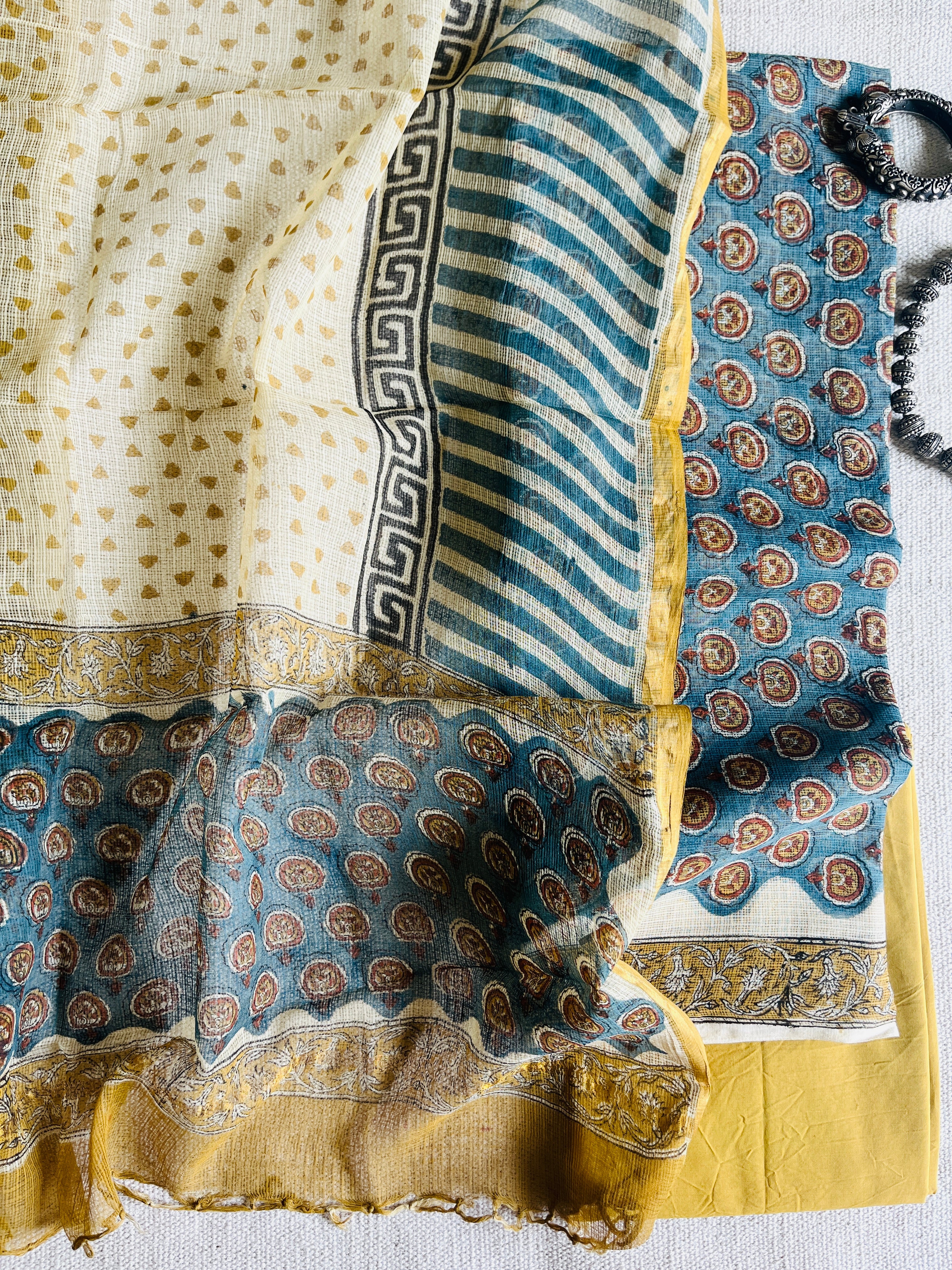 LAPIS BLUE ALLOVER BOOTI KOTA DORIA UNSTITCHED SUIT-SET