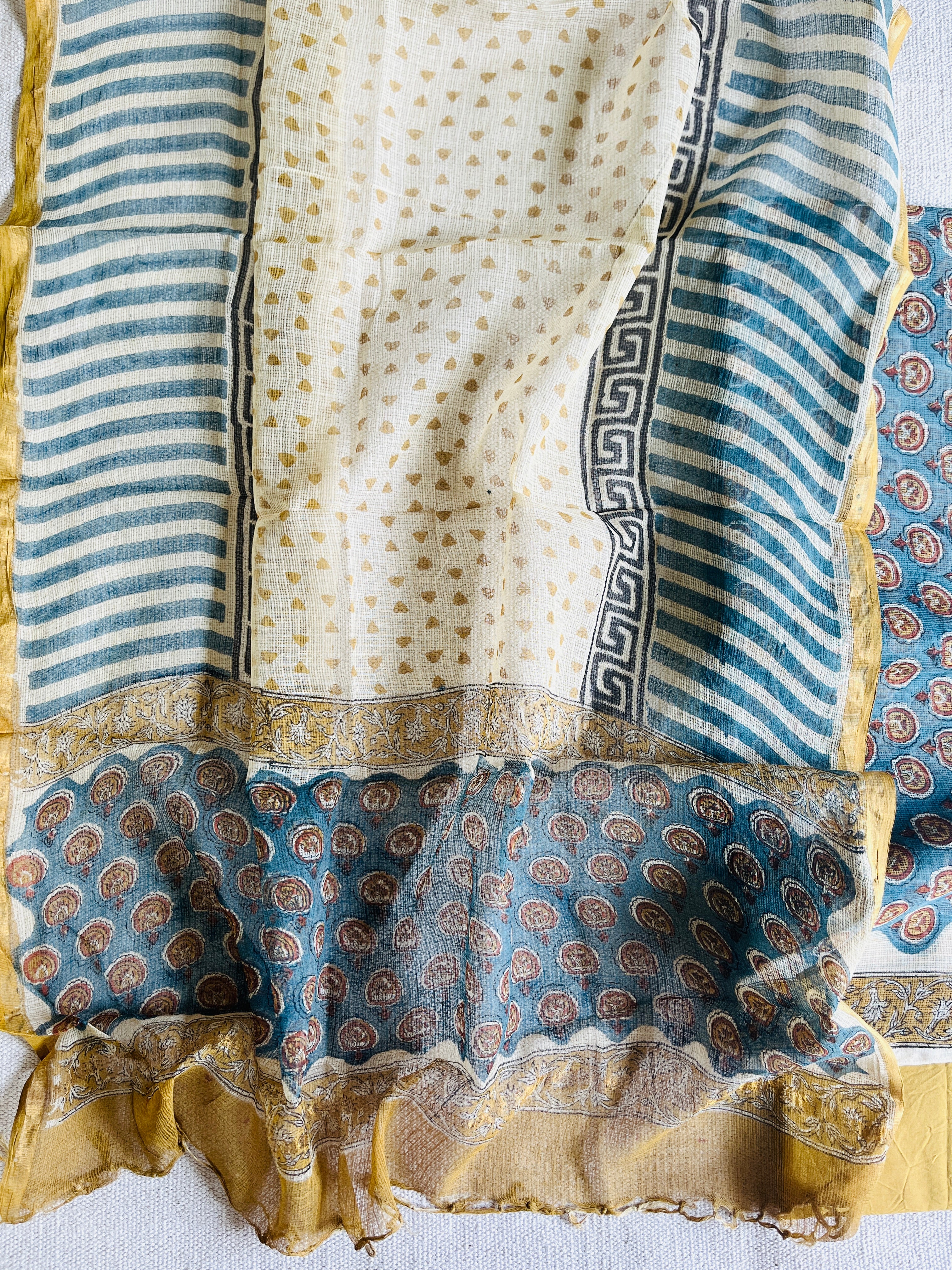 LAPIS BLUE ALLOVER BOOTI KOTA DORIA UNSTITCHED SUIT-SET