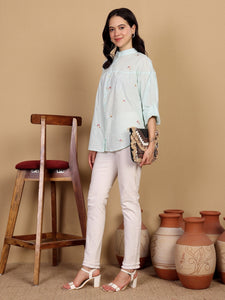 "WHERE EASY MEETS BREEZY" embroidered Boxy Shirt (AQUA)