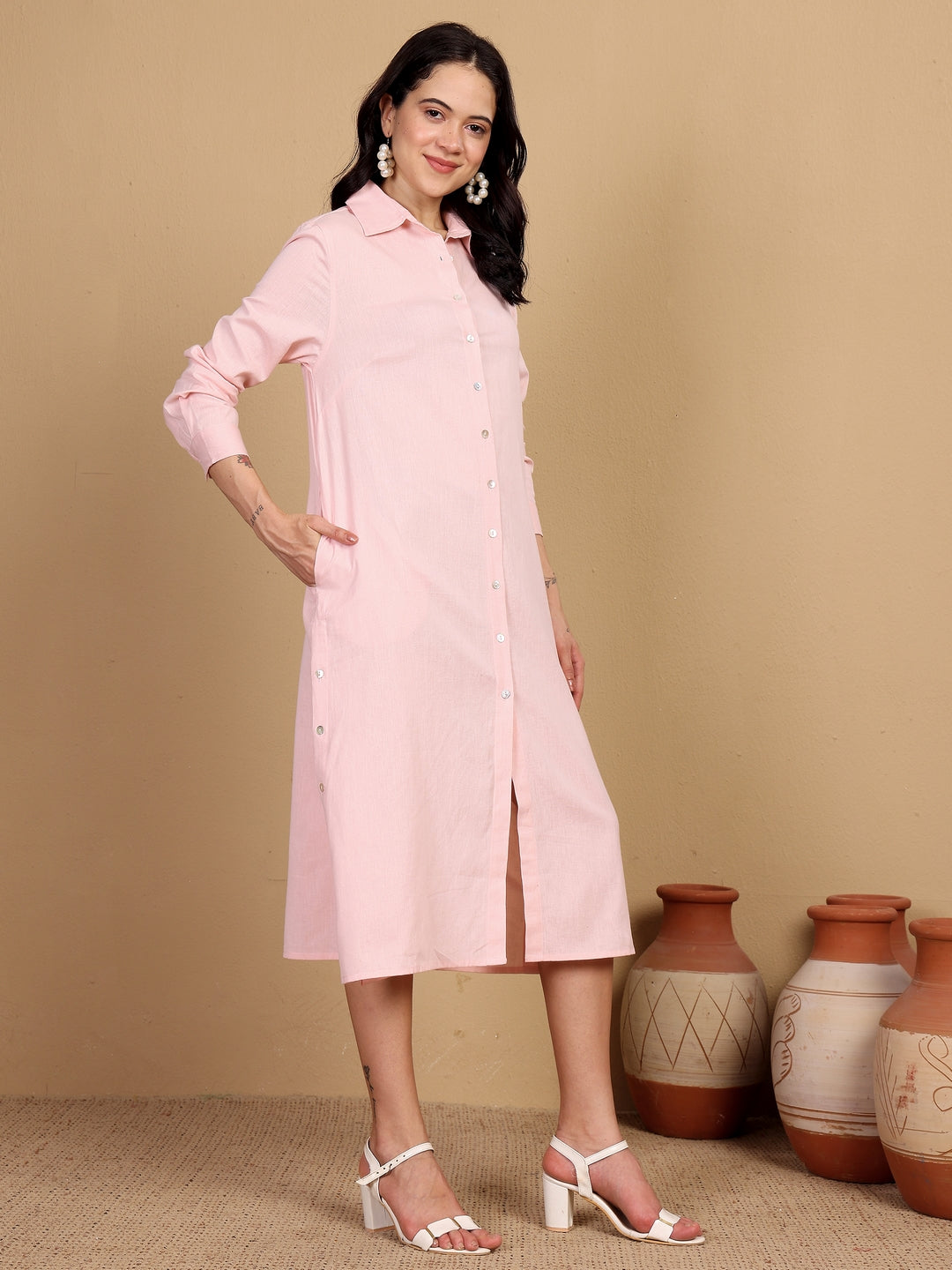 "WORK TO WEEKEND STAPLE" relaxed long shirt (Soft pink)