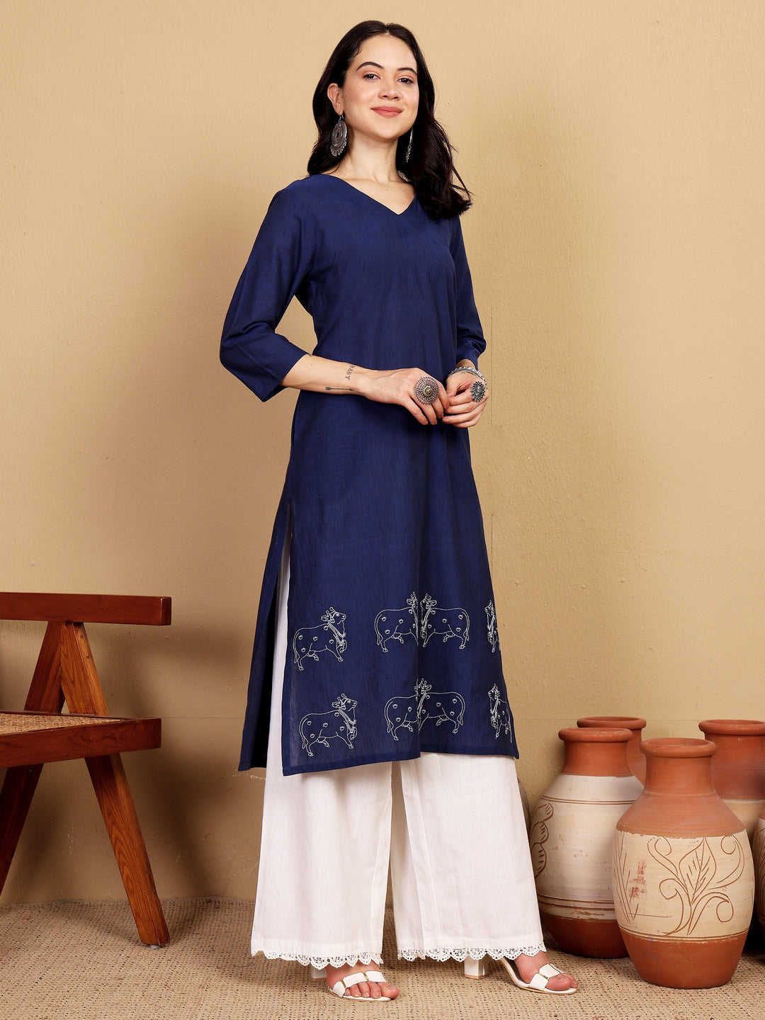 "ALL YEAR ESSENTIAL" Pichwai cows embroidered Kurta Indigo