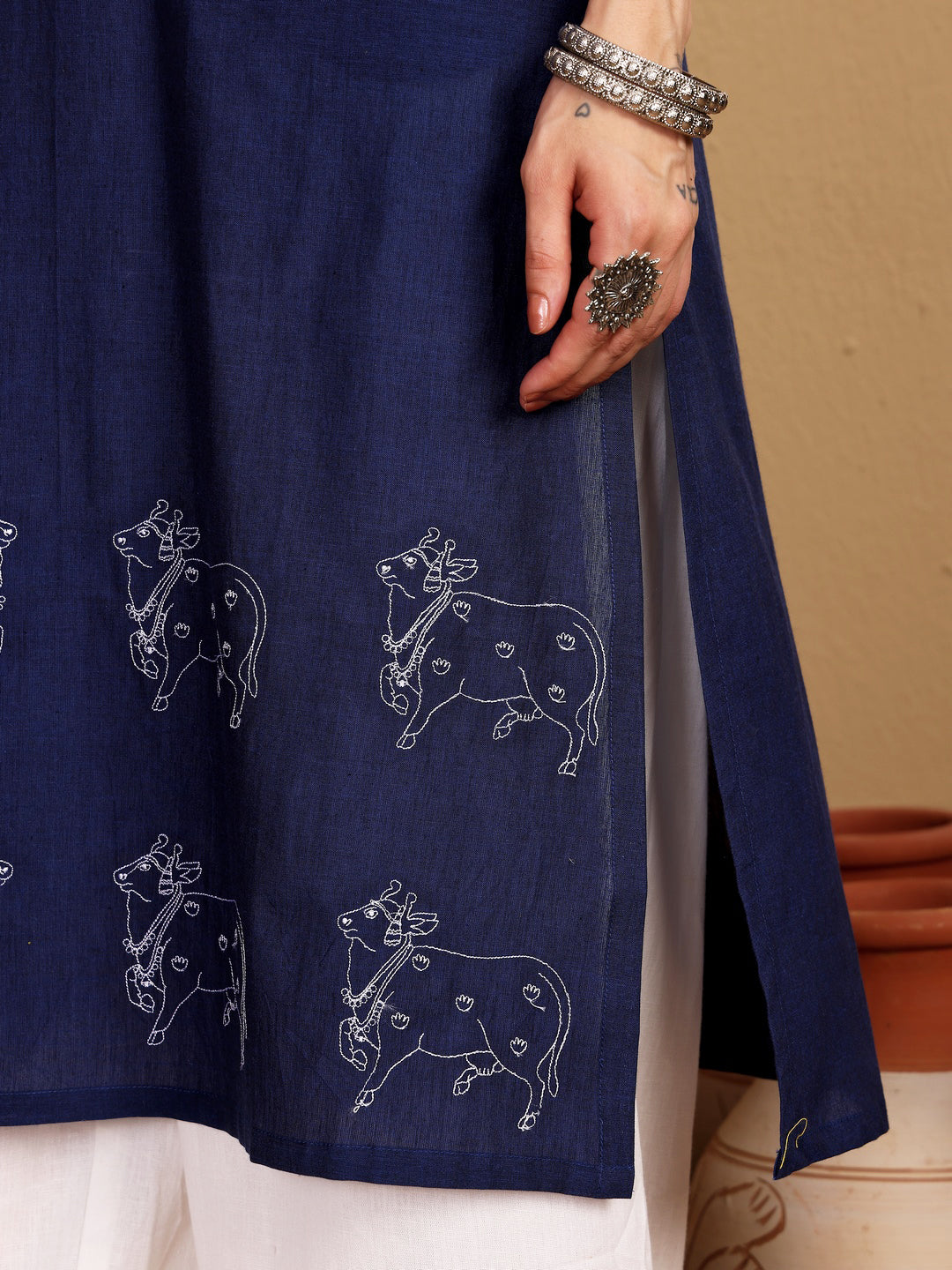 "ALL YEAR ESSENTIAL" Pichwai cows embroidered Kurta Indigo