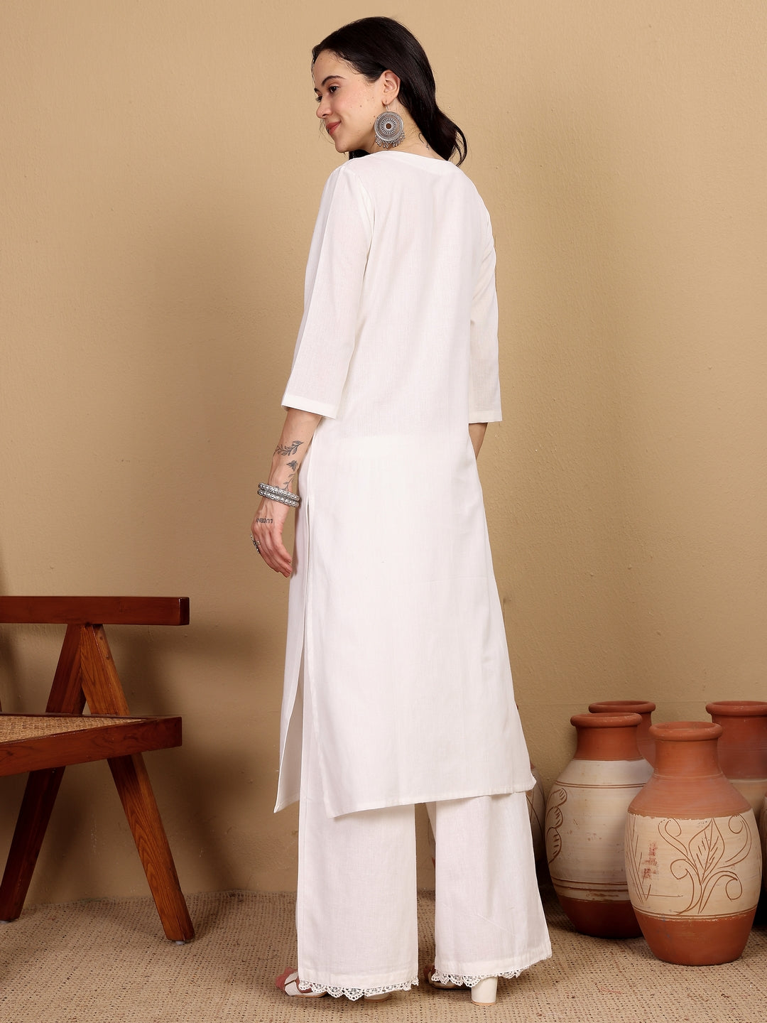 "SCENT OF SUMMER" floral embroidered yoke Kurta ((Off-white)