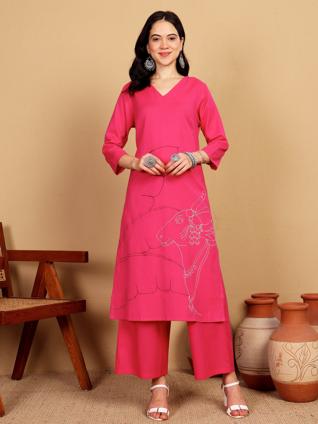 "SKIP THE ORDINARY" placement embroidery Kurta (Fuschia)