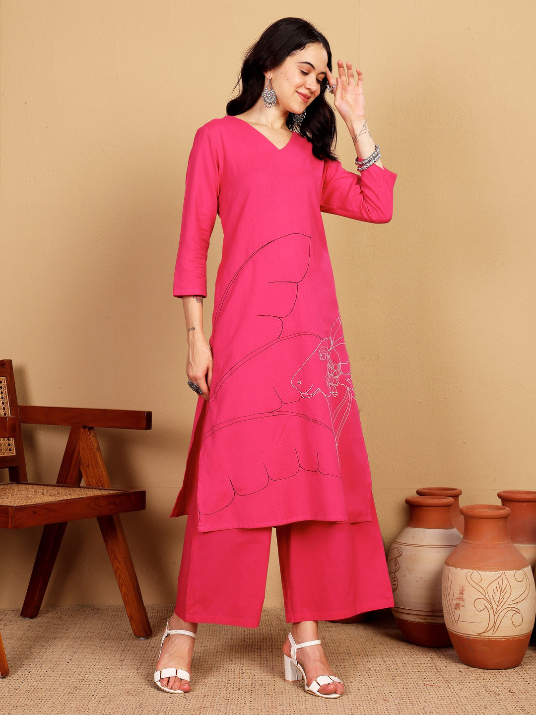 "SKIP THE ORDINARY" placement embroidery Kurta (Fuschia)