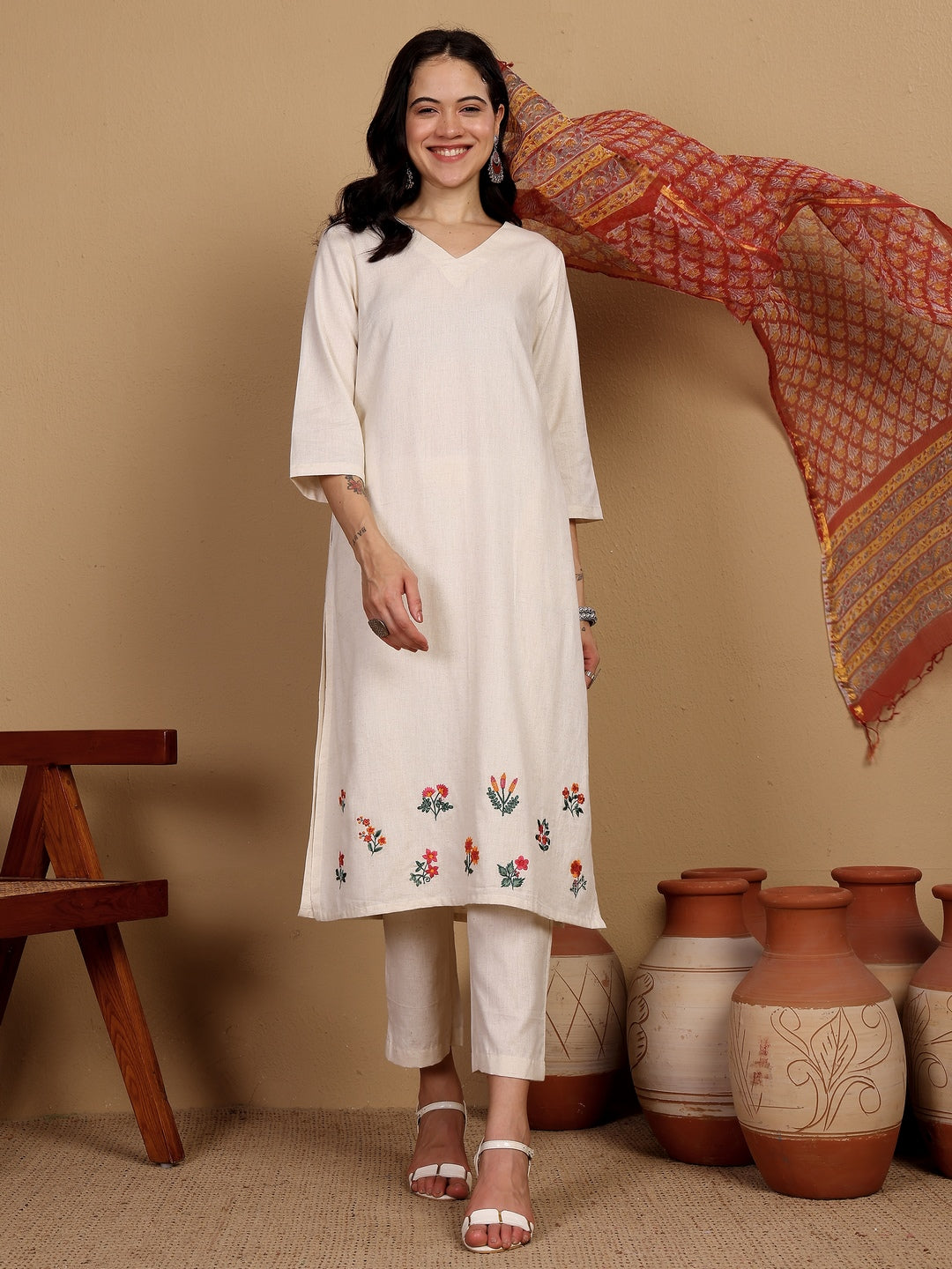 "MUST HAVE SUMMER OUTFIT" floral embroidered Kurta (Natural)