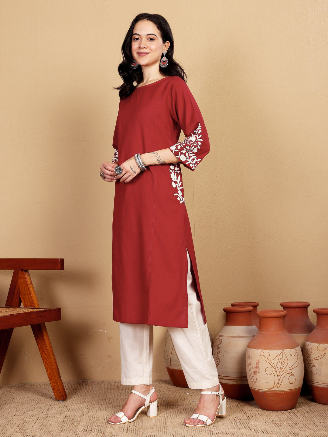 "THE HEAD TURNERS" embroidered Kurta (Carmine Red)