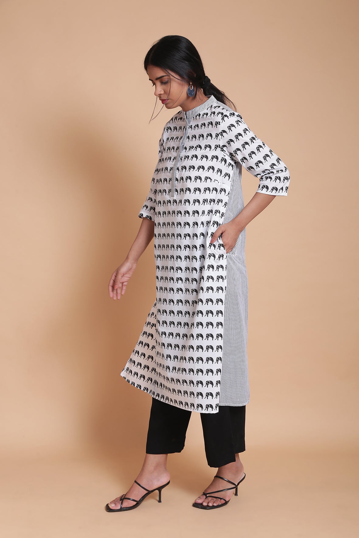 Printed B&W Kurta With Side Pockets