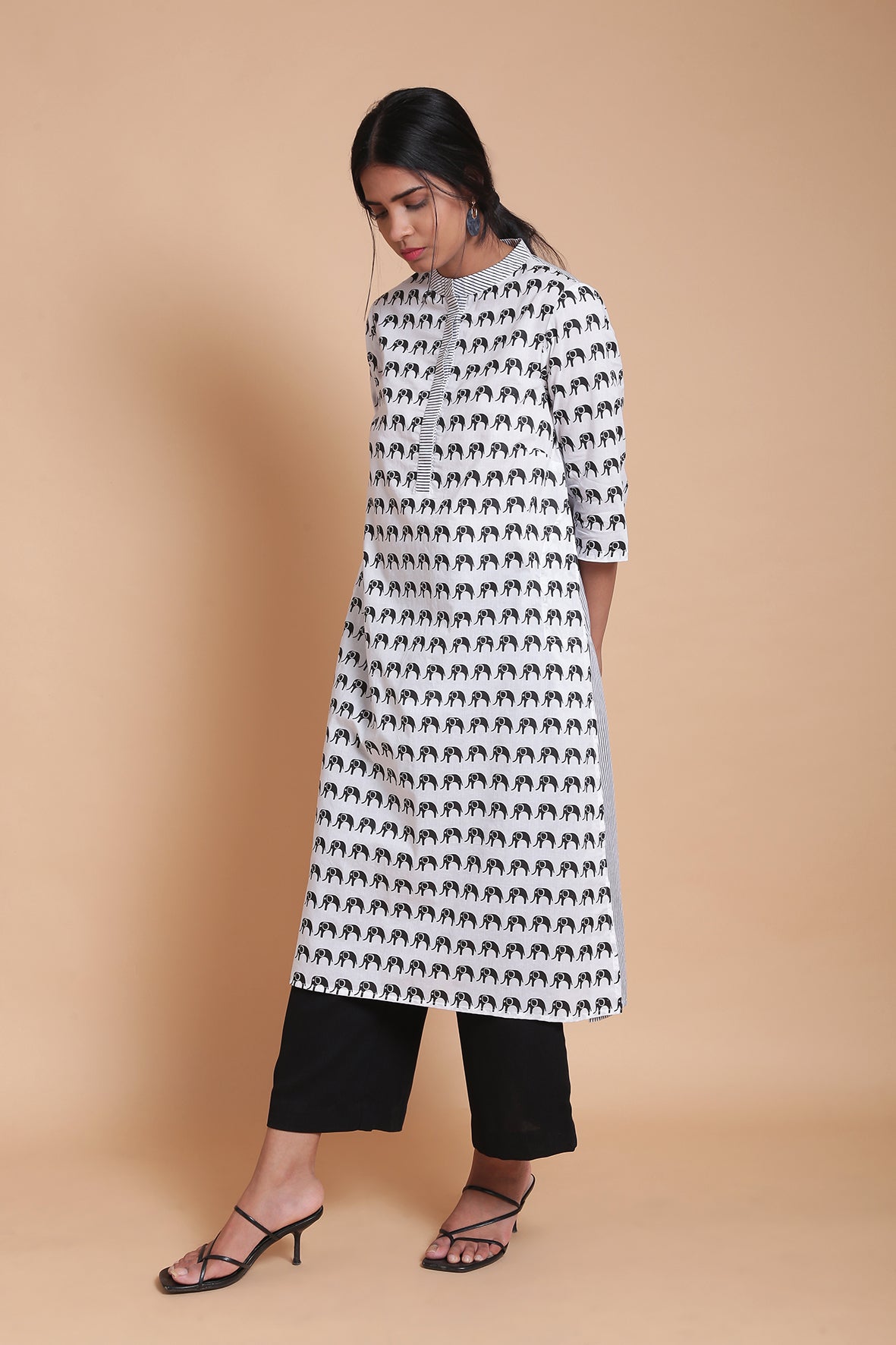Printed B&W Kurta With Side Pockets